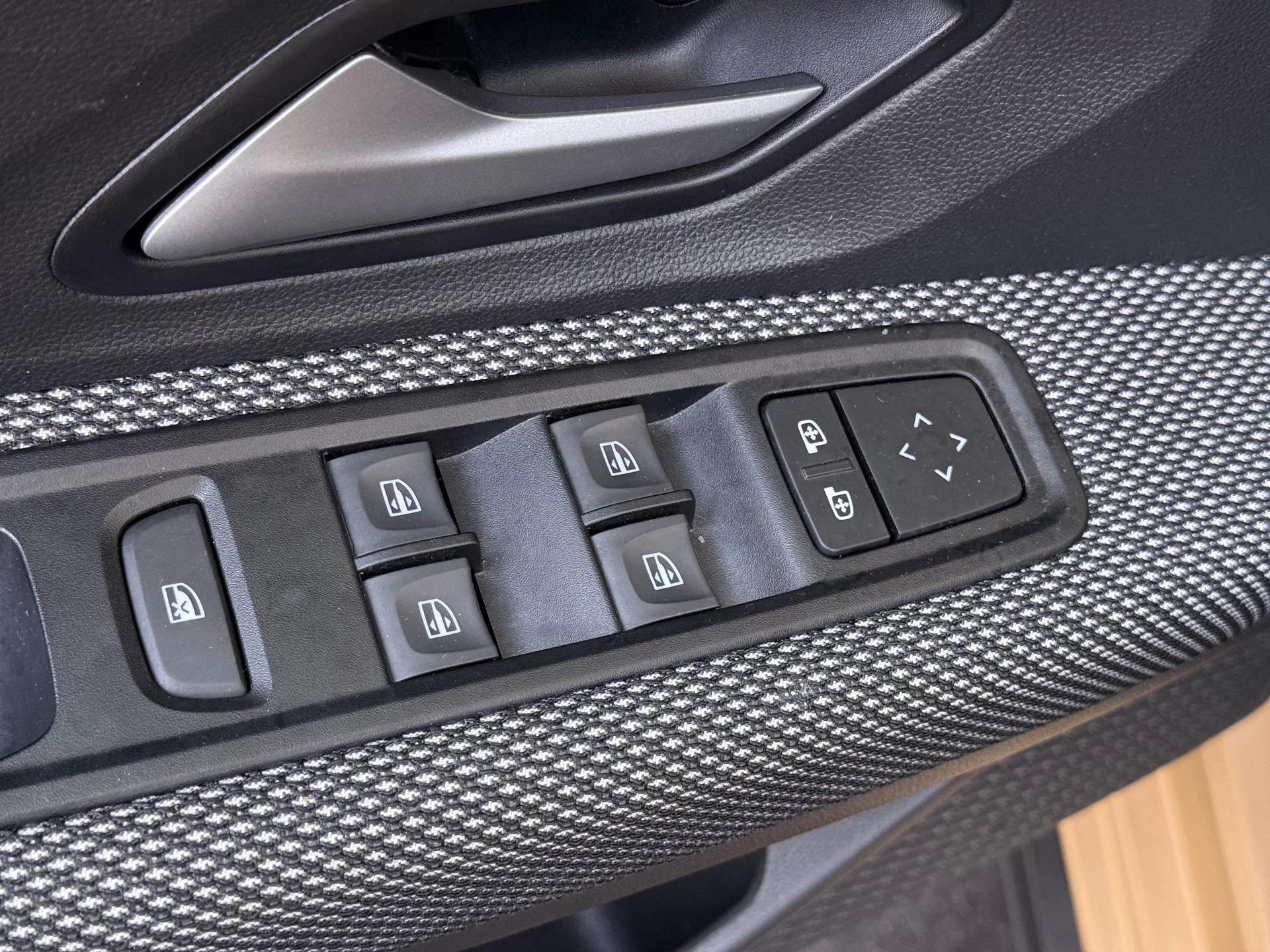 Dacia-Sandero Stepway-image-21