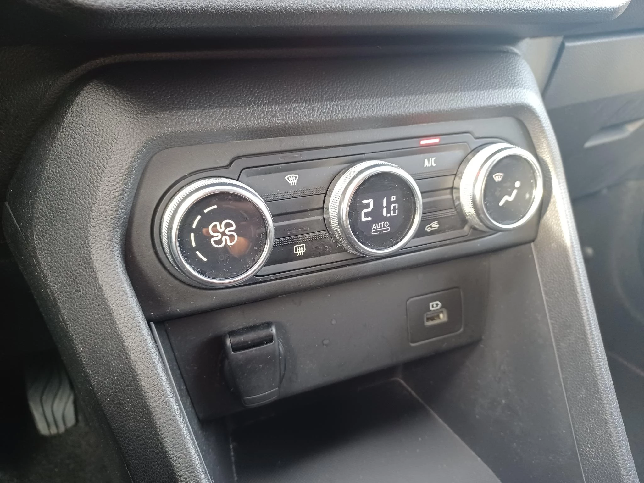 Dacia-Jogger-image-19