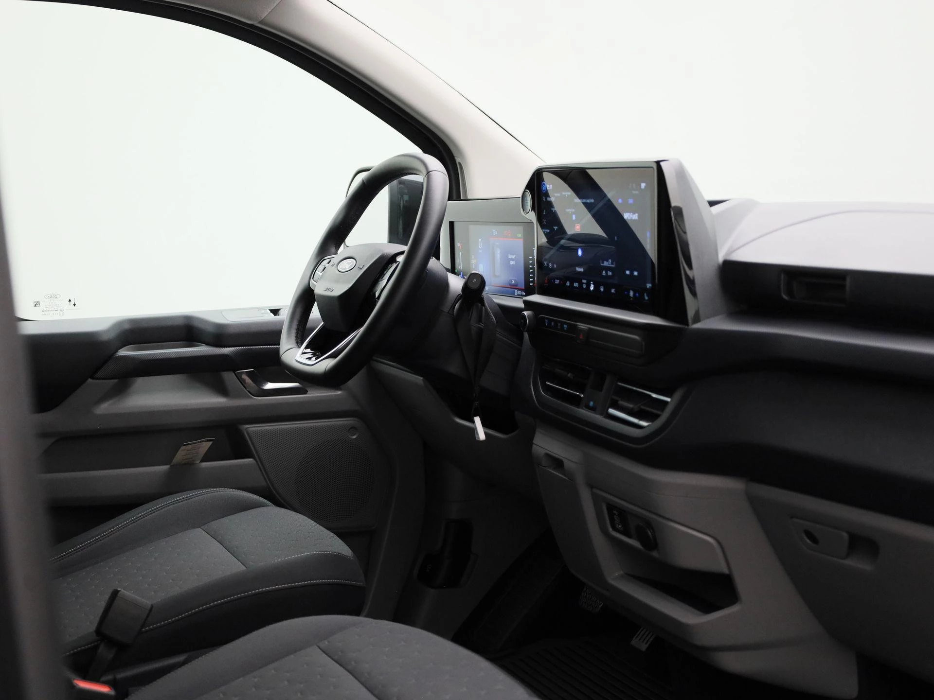 Ford Transit Custom 340 2.5 PHEV L2H1 Limited