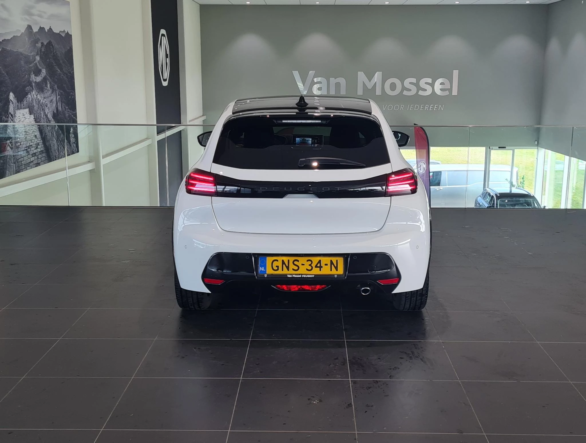 Peugeot 208 Hybrid 100 e-DCS6 GT