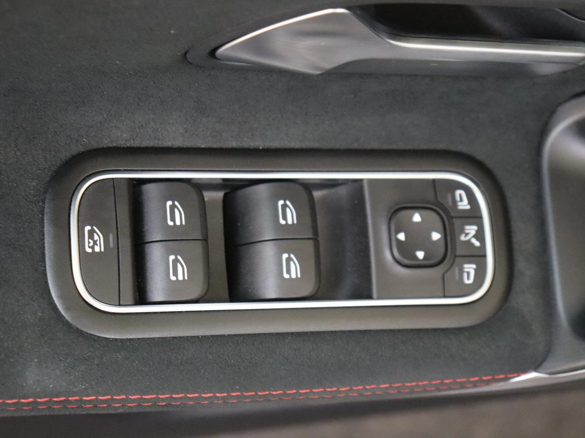 Mercedes-Benz-A-Klasse-image-25
