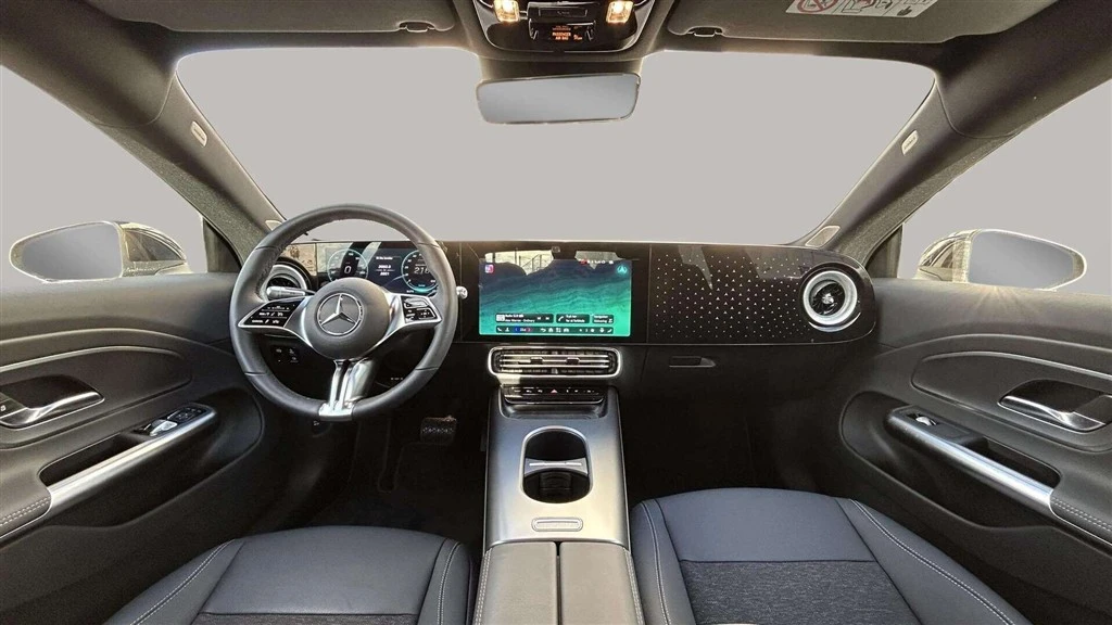 Mercedes-Benz-CLA-image-12