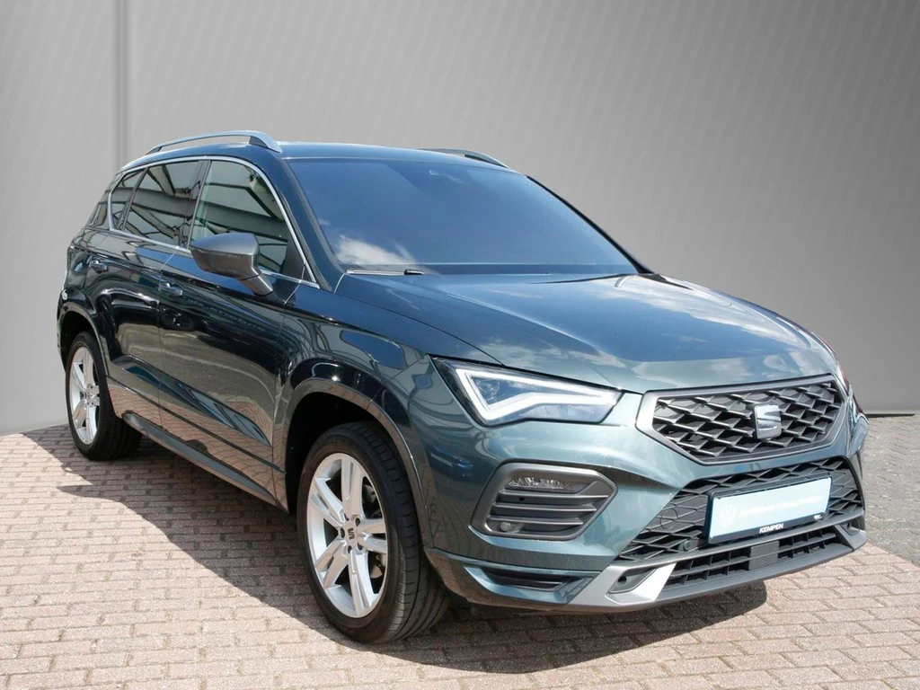 SEAT Ateca 1.5 TSI DSG FR 18" ACC Pano SHZ LED Rückfa