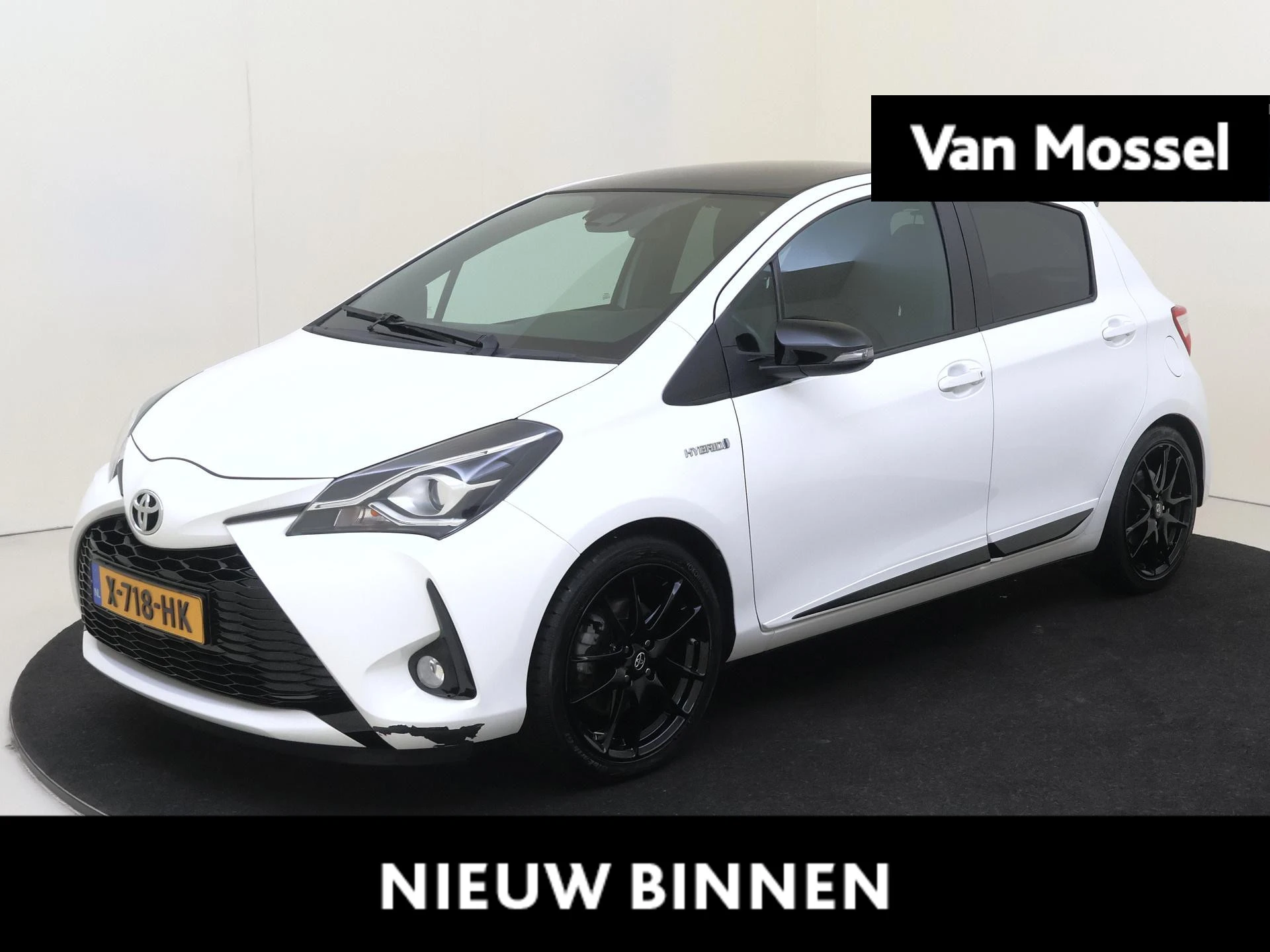 Toyota-Yaris-image-0
