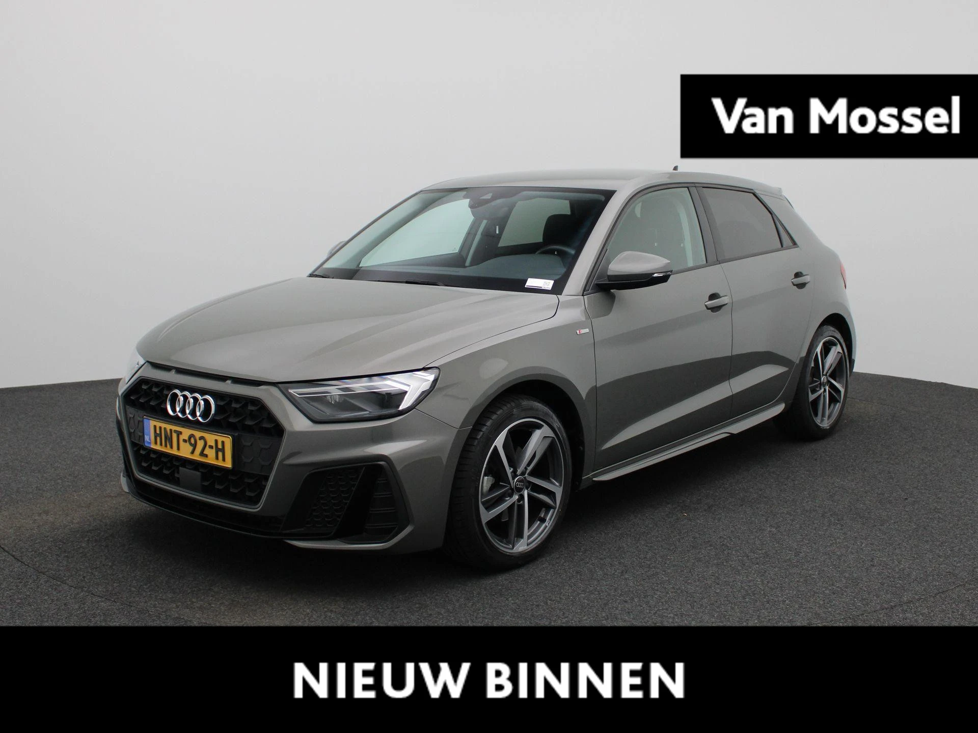 Audi-A1 Sportback-image-0