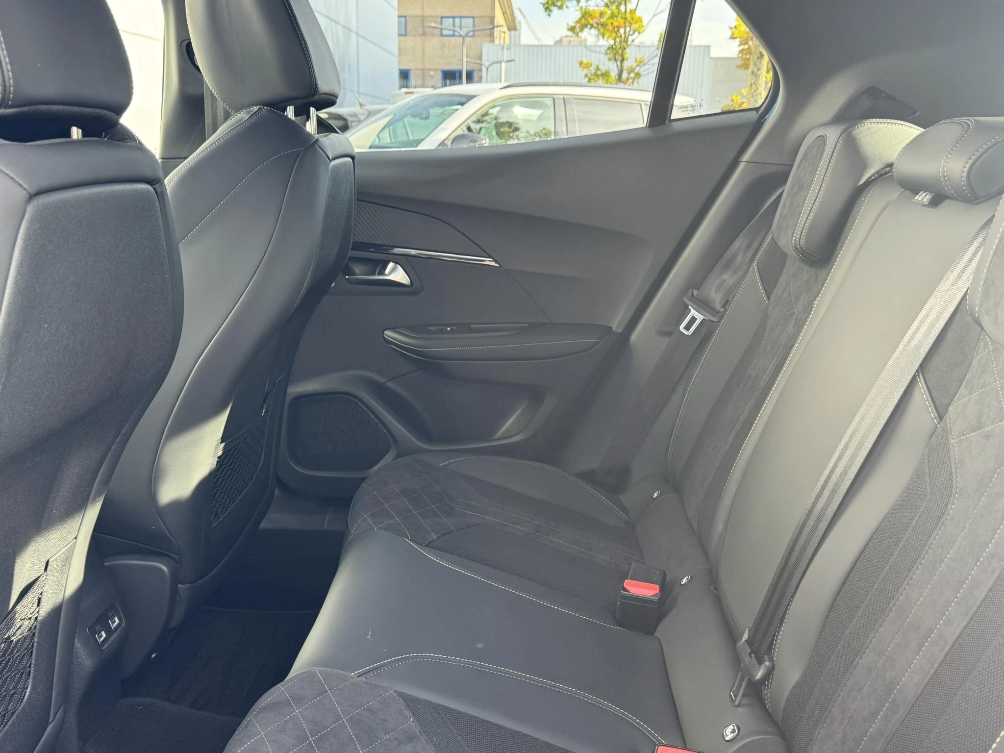 Peugeot-2008-image-25