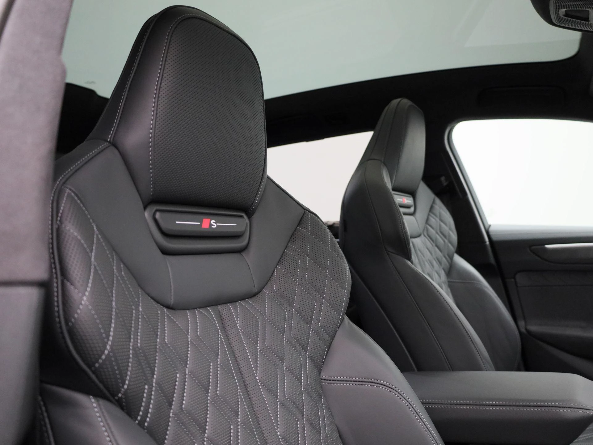 Audi-A6-image-47