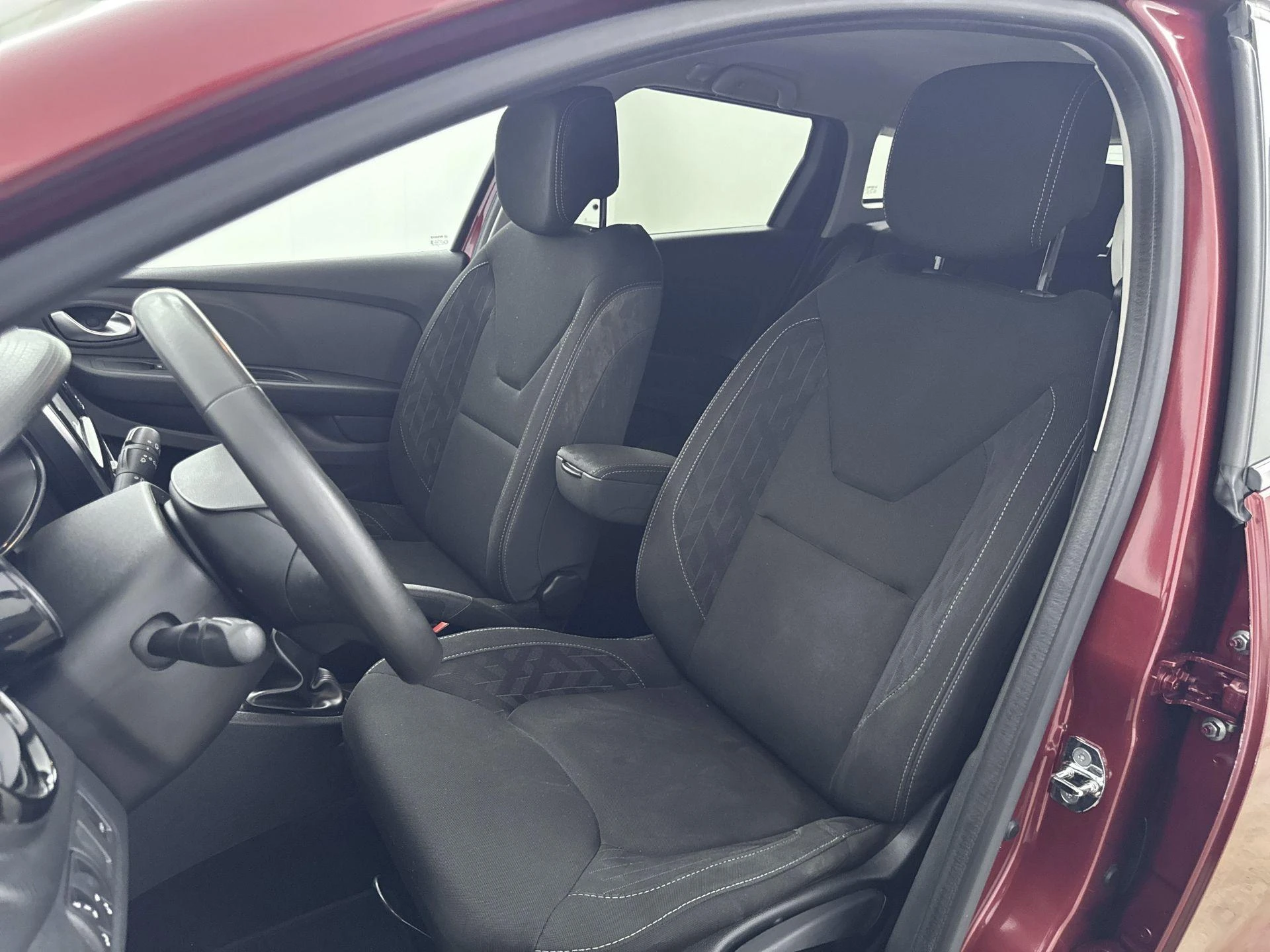 Renault-Clio-image-9