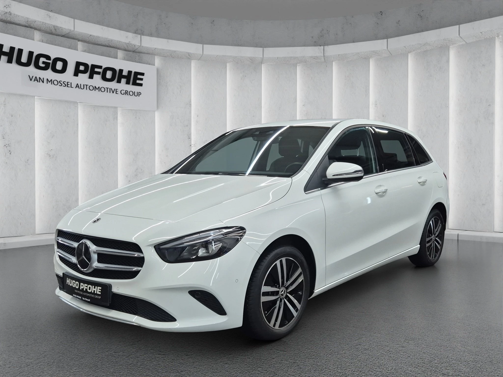 Mercedes-Benz-B-Klasse-image-0