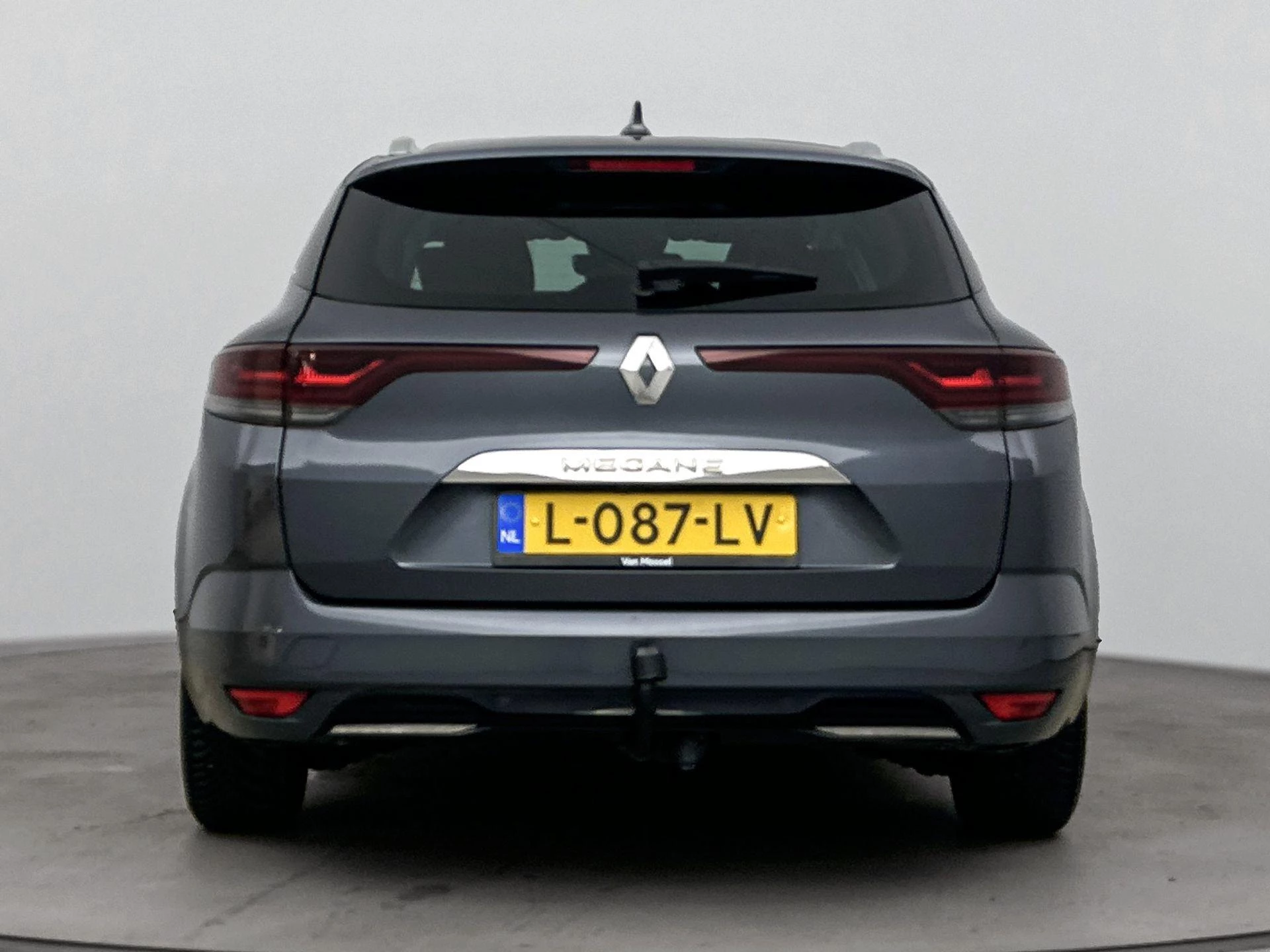 Renault-Mégane Estate-image-2