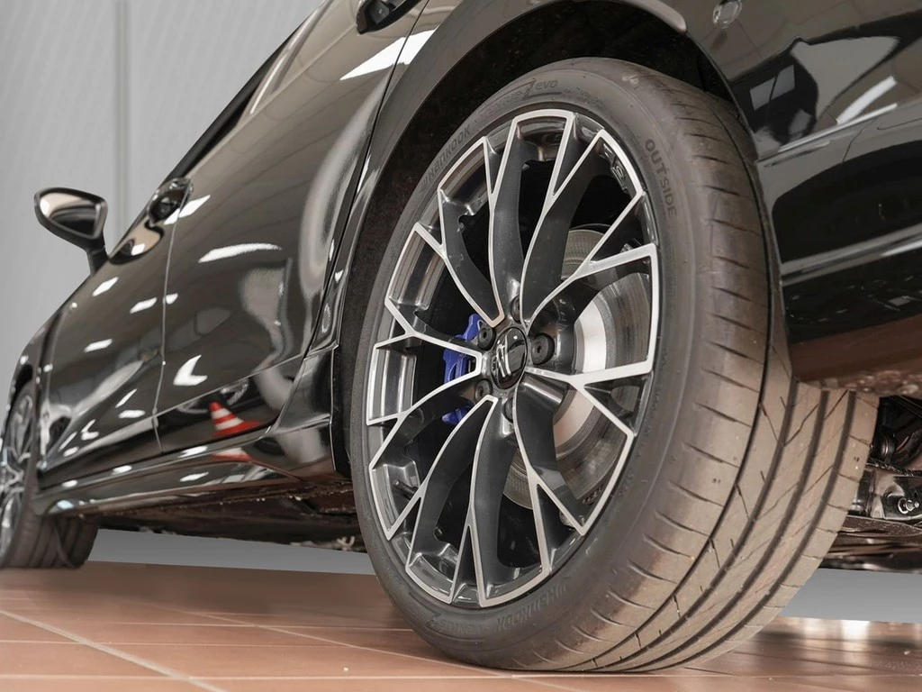 Volkswagen Golf VIII Variant 2.0 TSI 245 kW 4Motion R AHK
