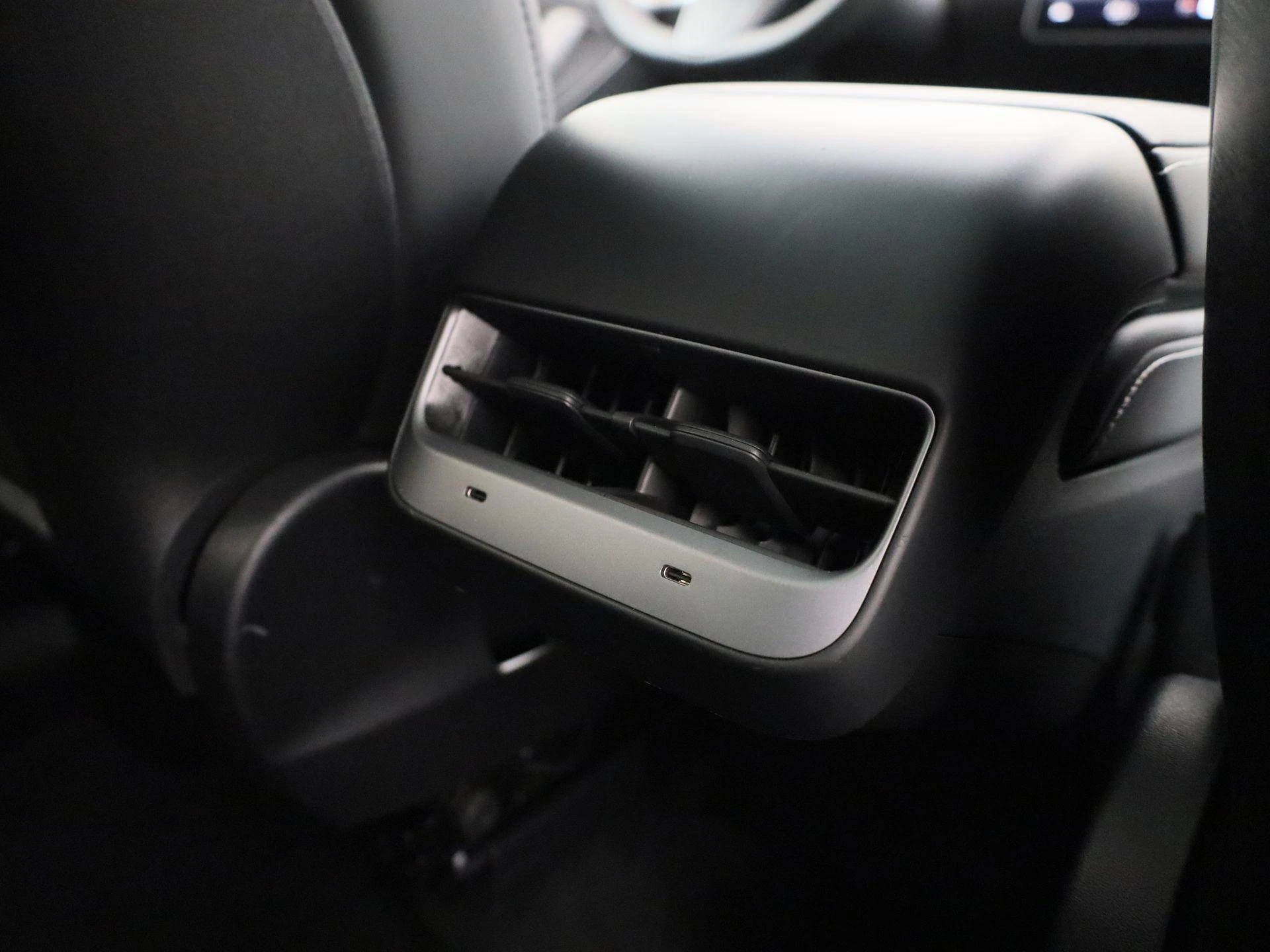 Tesla-Model Y-image-38