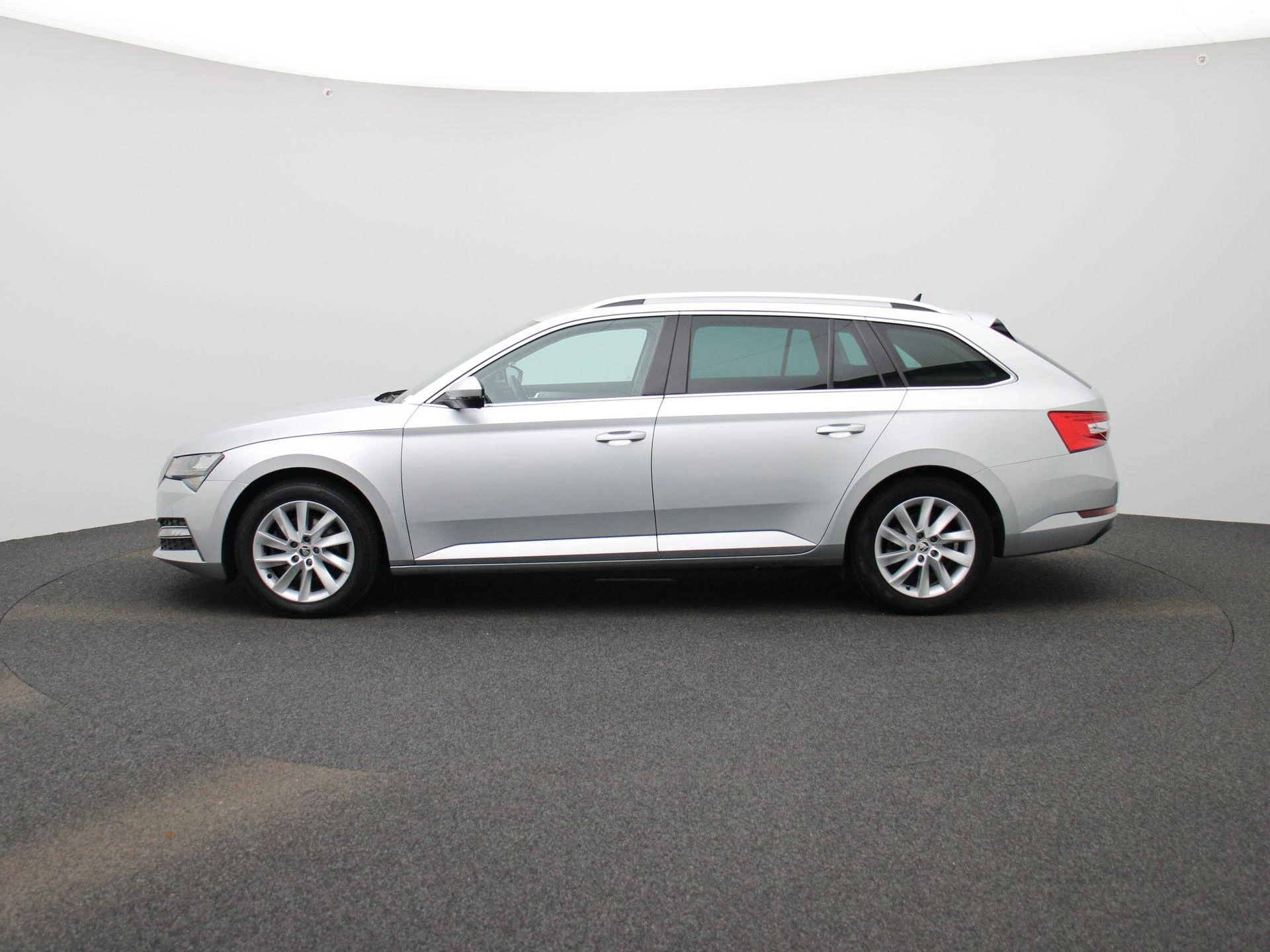 Škoda-Superb-image-3
