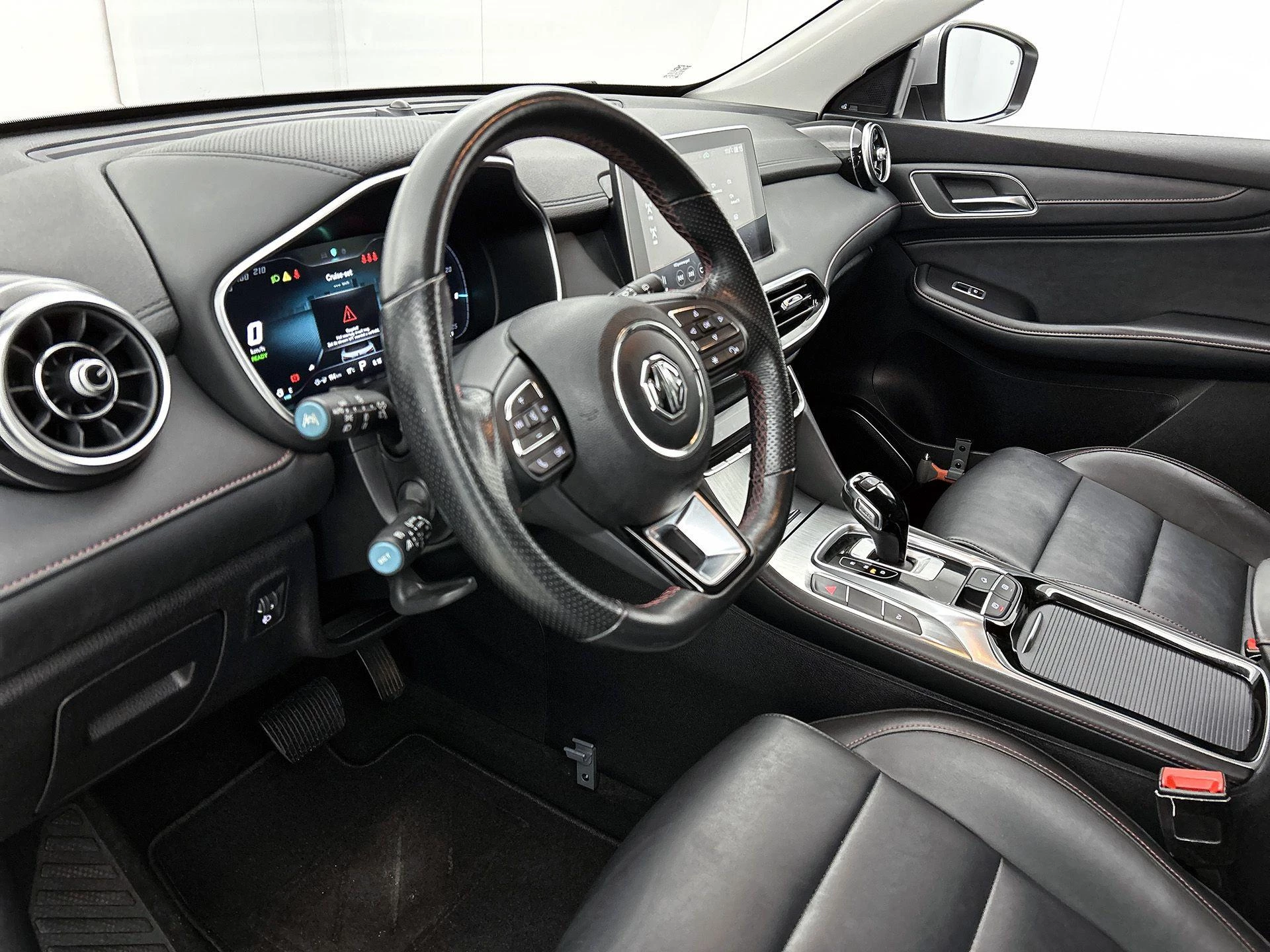 MG EHS 1.5 TGDI Edition1