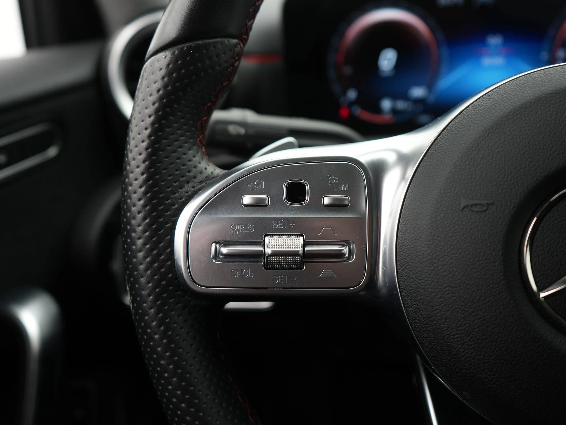 Mercedes-Benz-A-Klasse-image-22