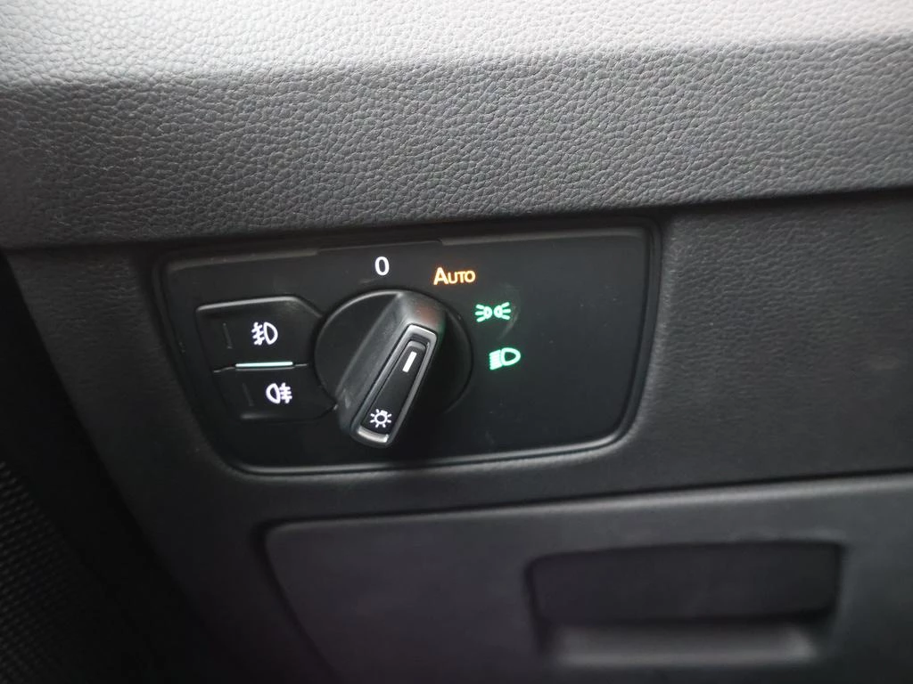 Volkswagen Passat Variant Passat Variant Style 'Business' 2.0 TDI 122PK *AUTOMAAT*NAVI*TREKHAAK*CAMERA*PDC*KEYLESS*CRUISE*...*