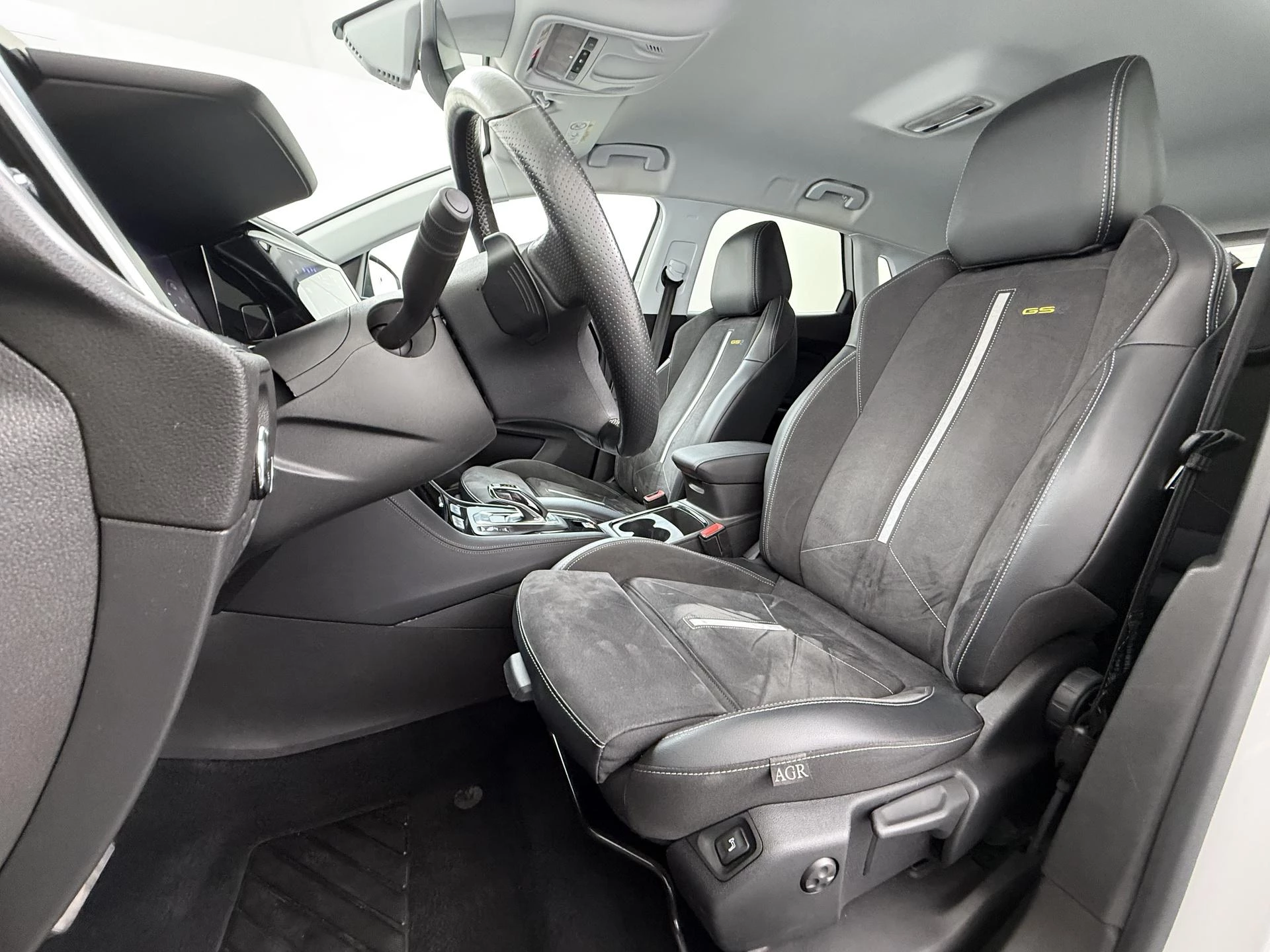 Opel-Grandland-image-13