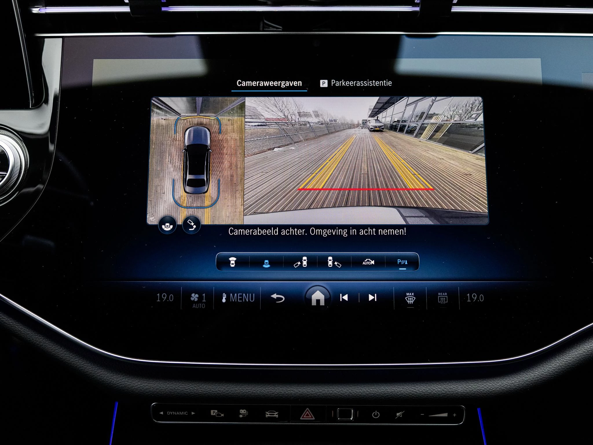 Mercedes-Benz-E-Klasse-image-43