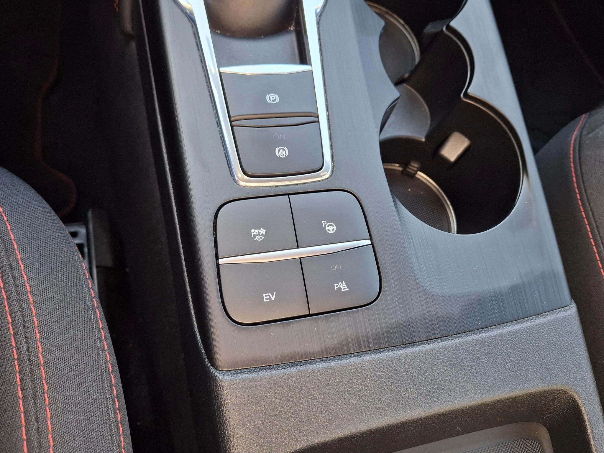 Ford-Kuga-image-19