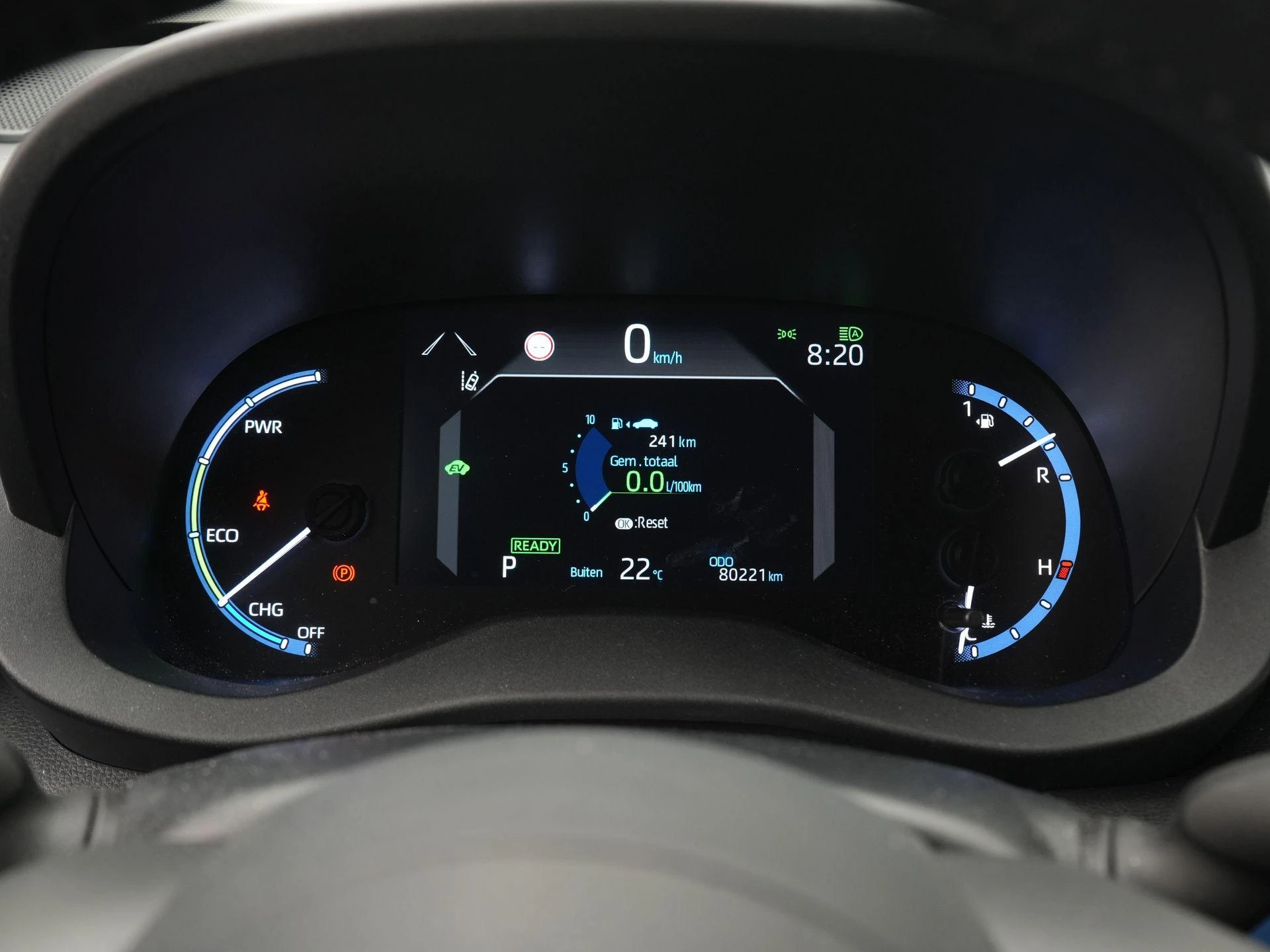 Toyota-Yaris Cross-image-10