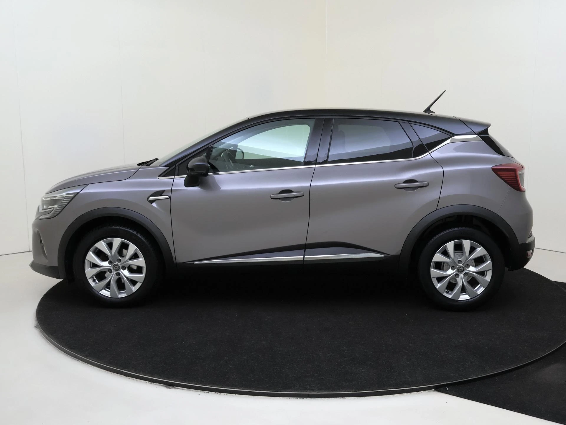 Renault-Captur-image-7