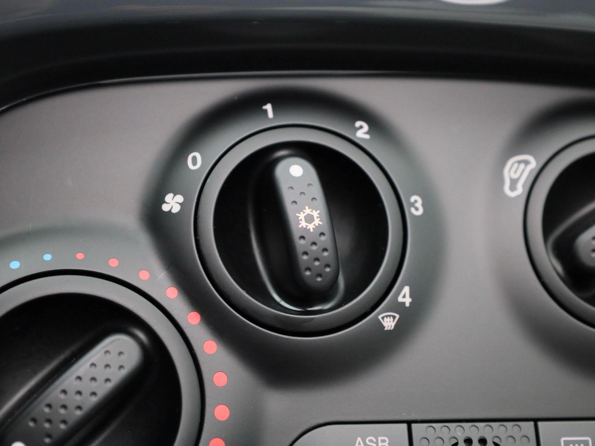 Fiat-500C-image-23