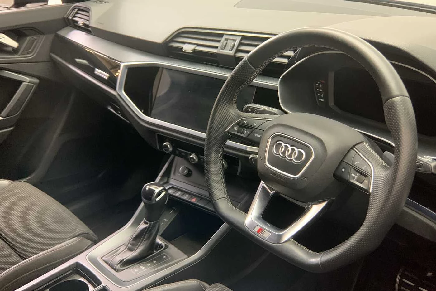 Audi-Q3-image-5