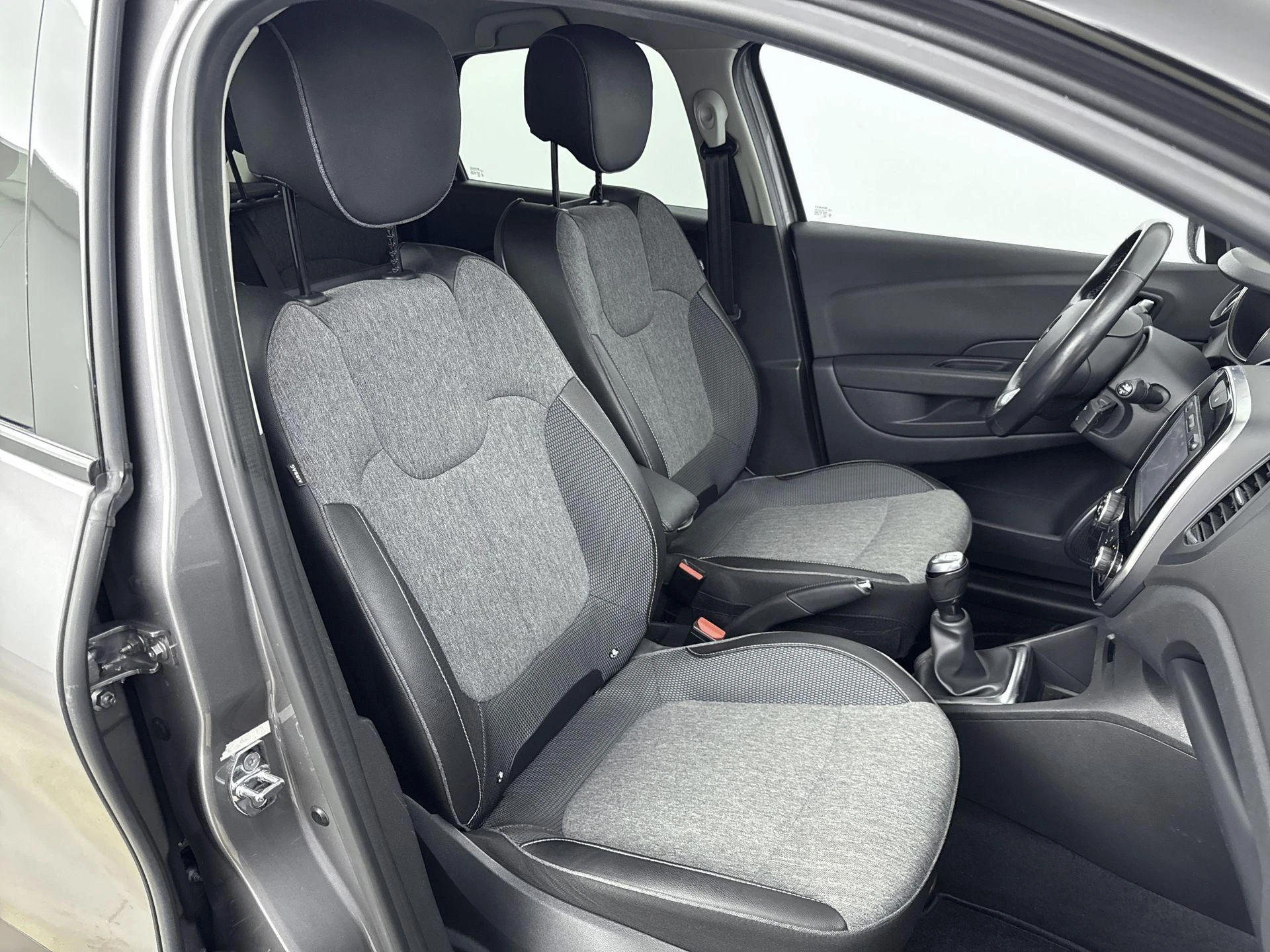 Renault-Captur-image-23