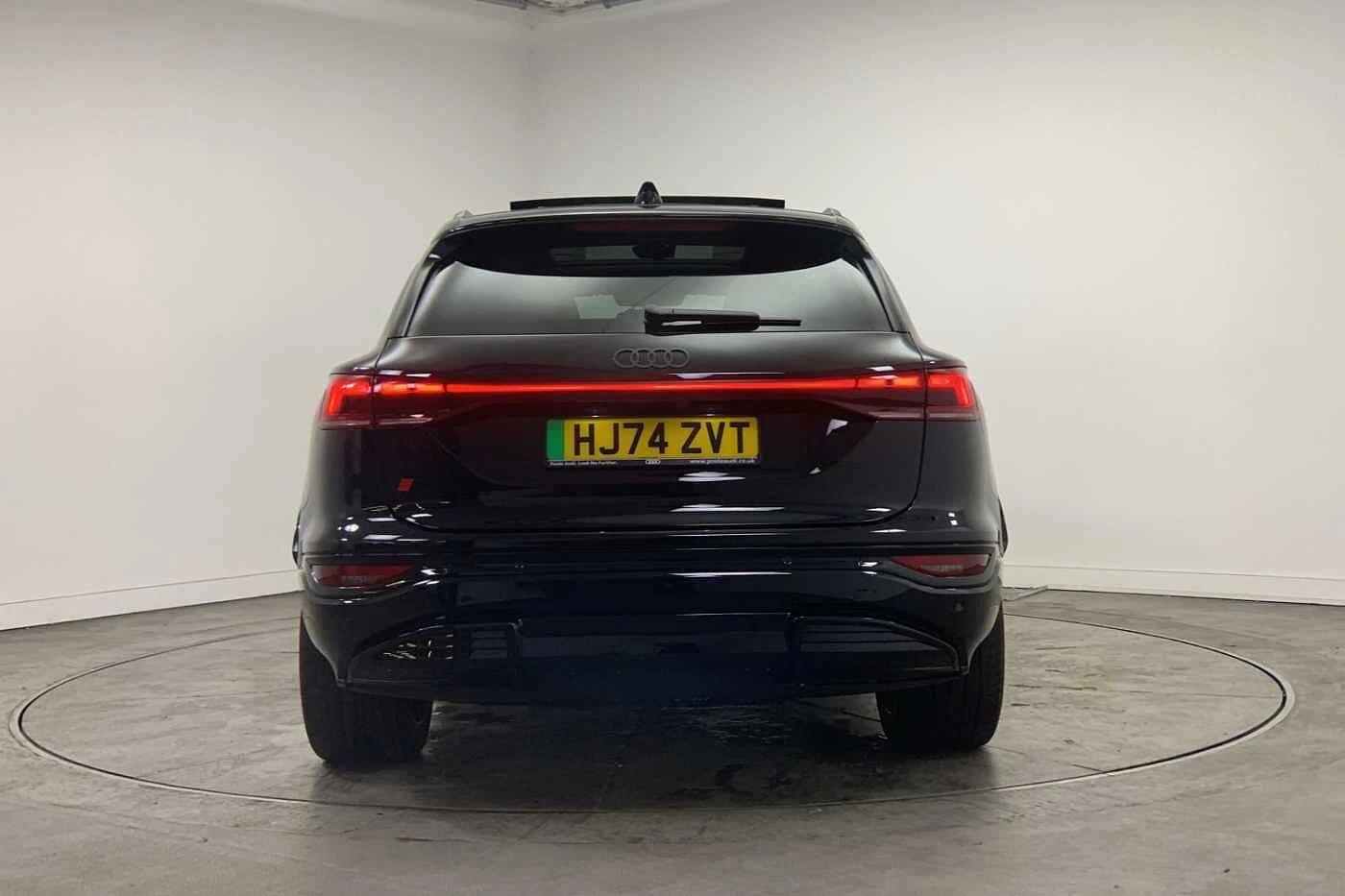 Audi-Q6 e-tron-image-10