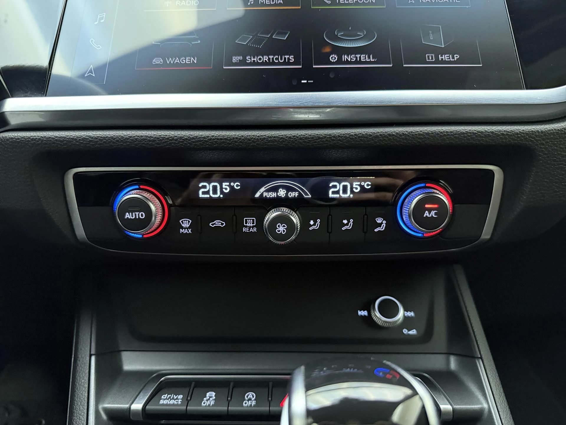 Audi-Q3-image-23