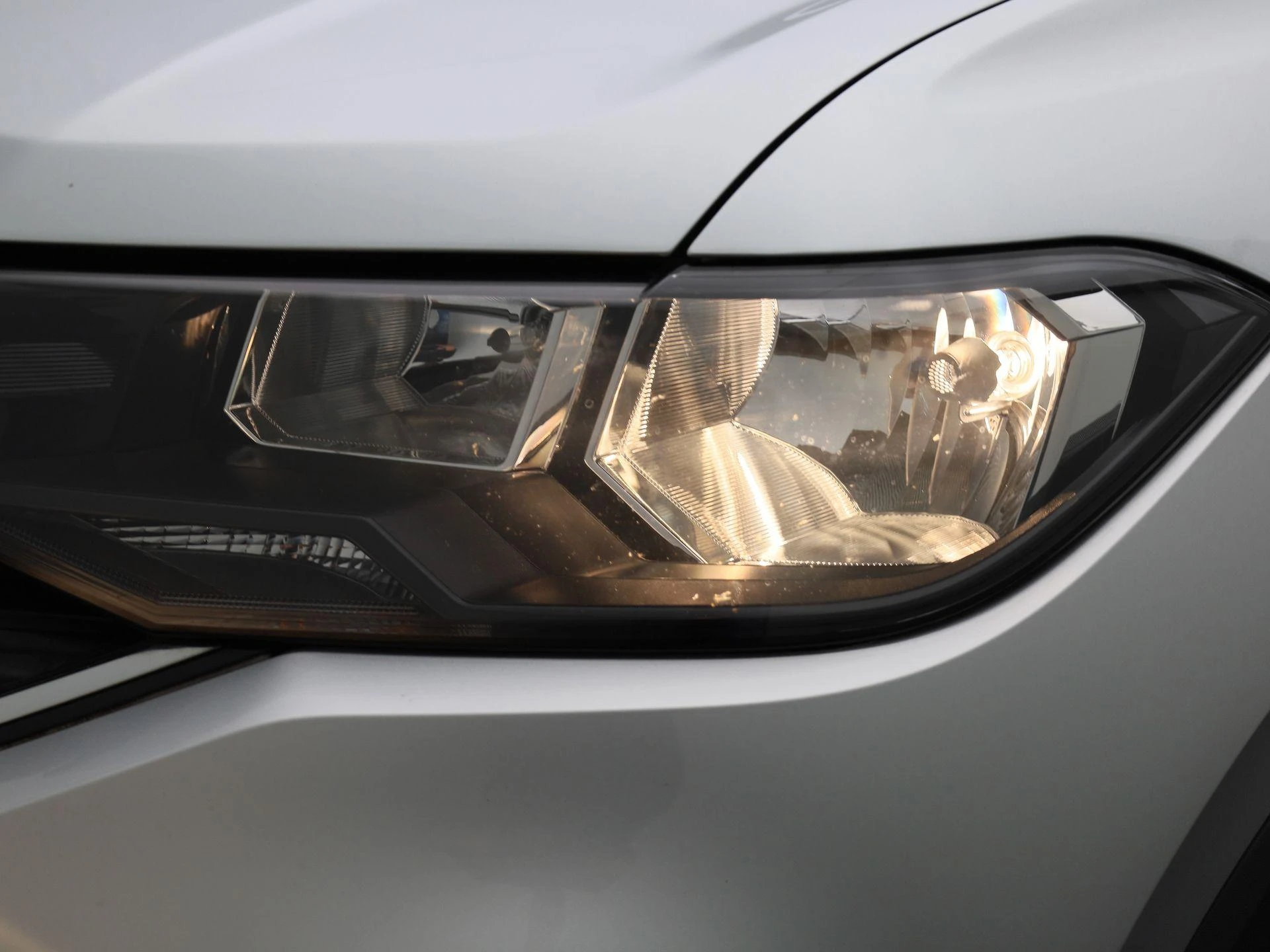Volkswagen-T-Cross-image-13