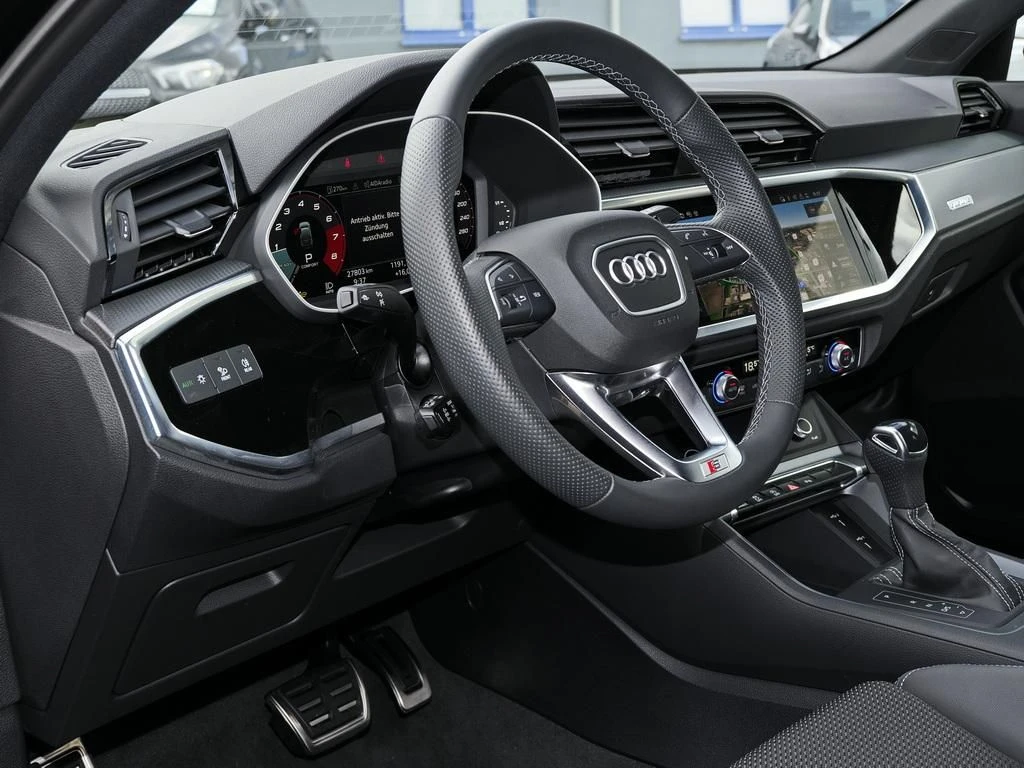 Audi-Q3-image-8