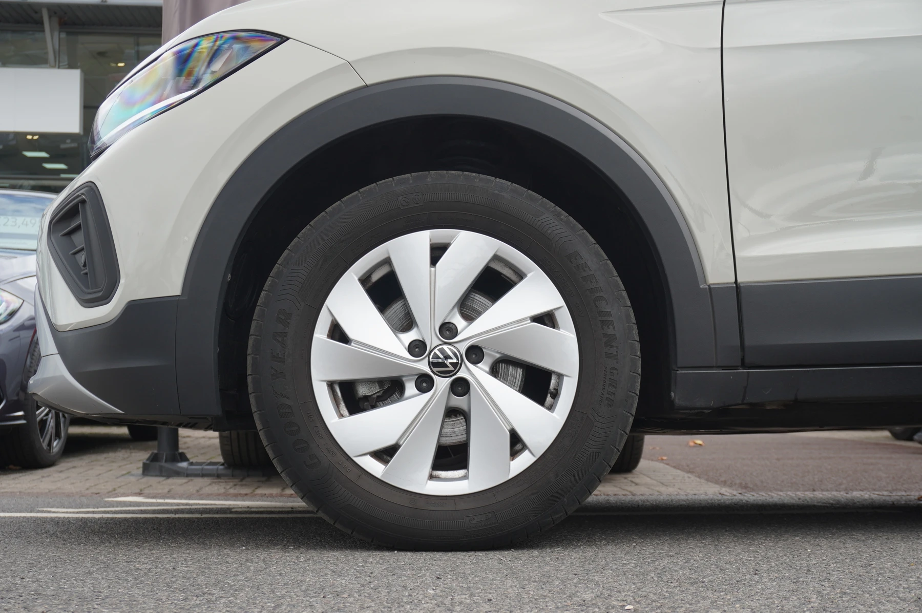 Volkswagen-T-Cross-image-4