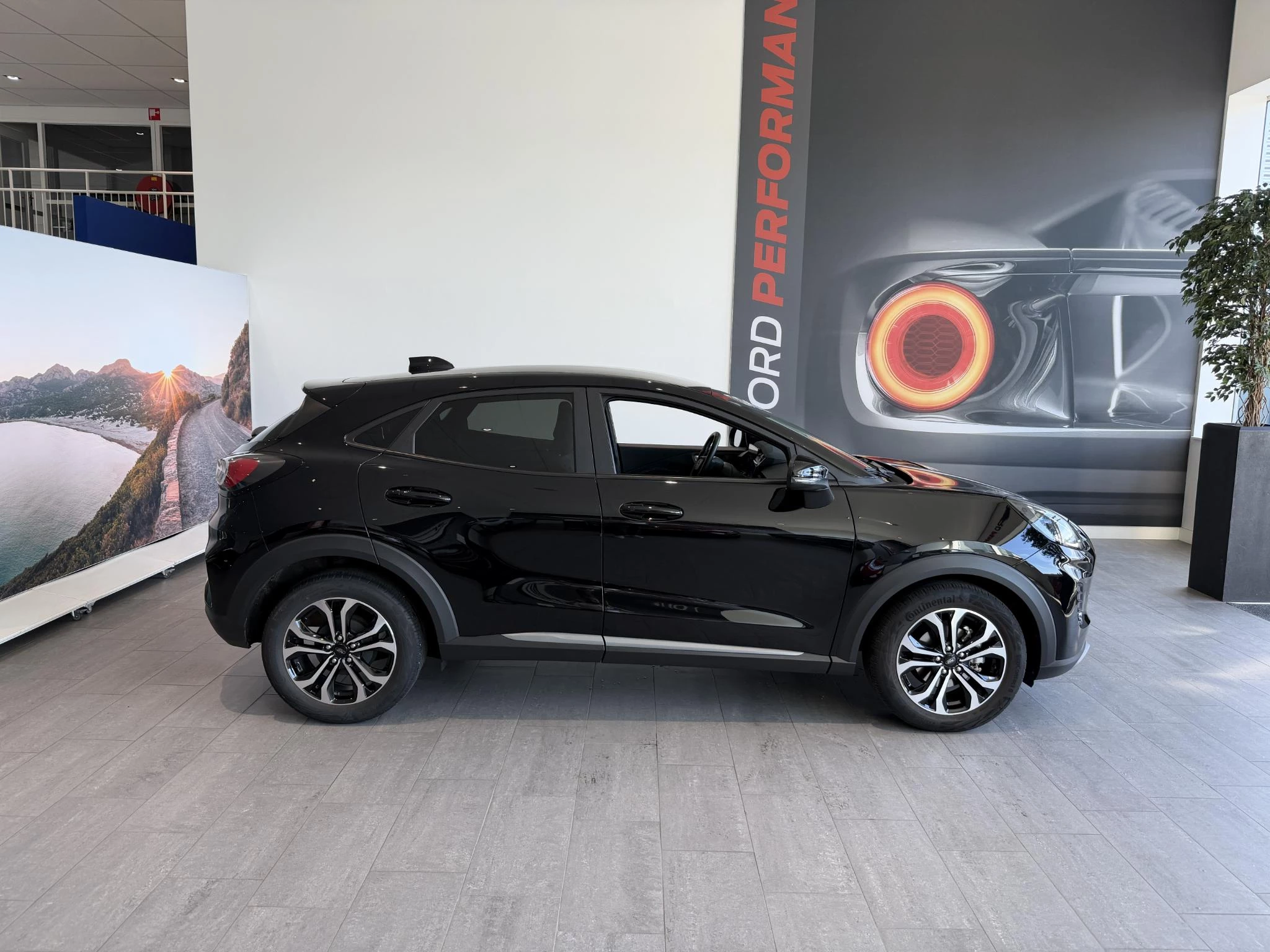 Ford Puma 1.0 EcoBoost Hybrid Titanium