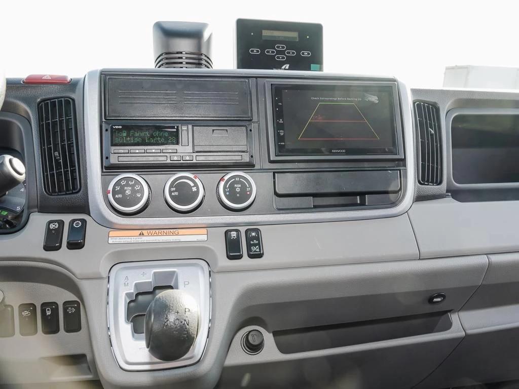 FUSO-Canter-image-8