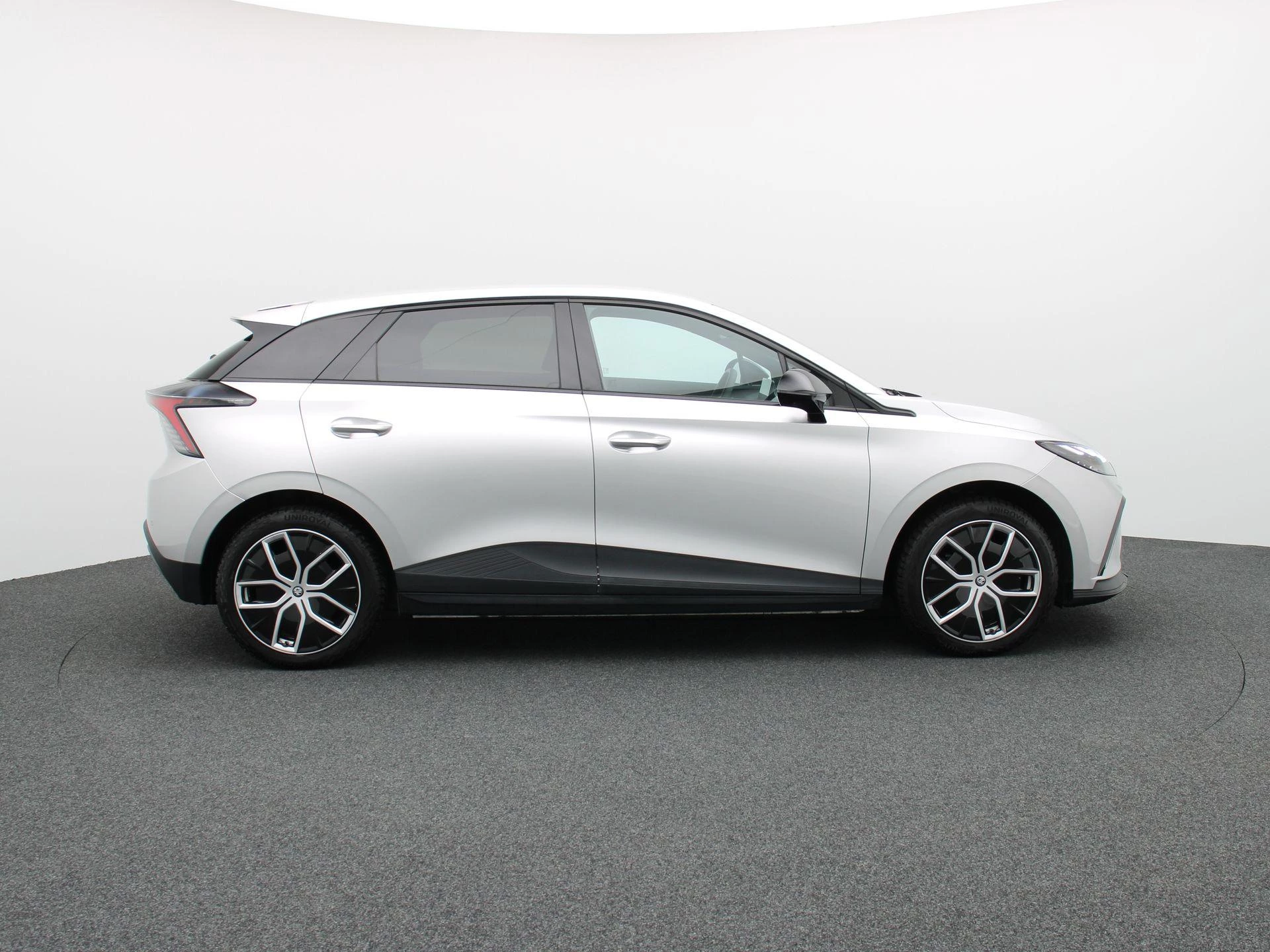 MG MG4 64 kWh Luxury