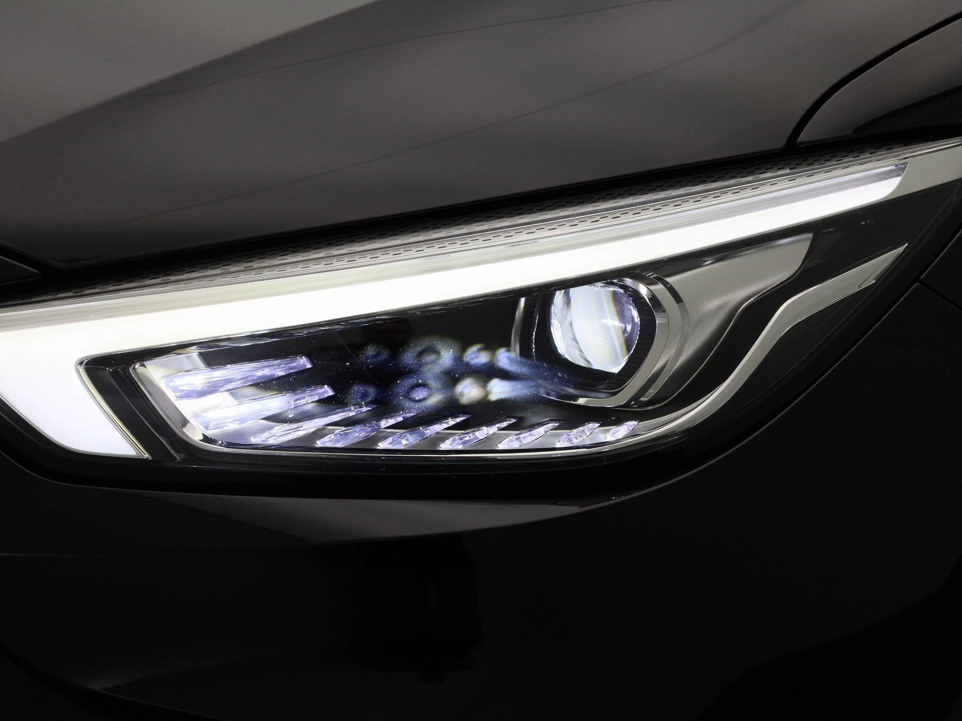 MG ZS EV Long Range Luxury 70 kWh