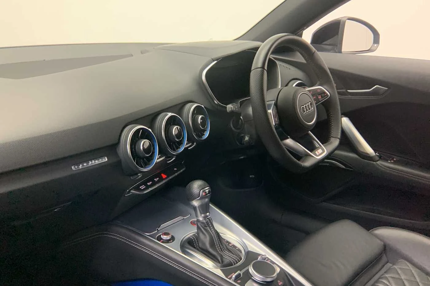 Audi-TT-image-11