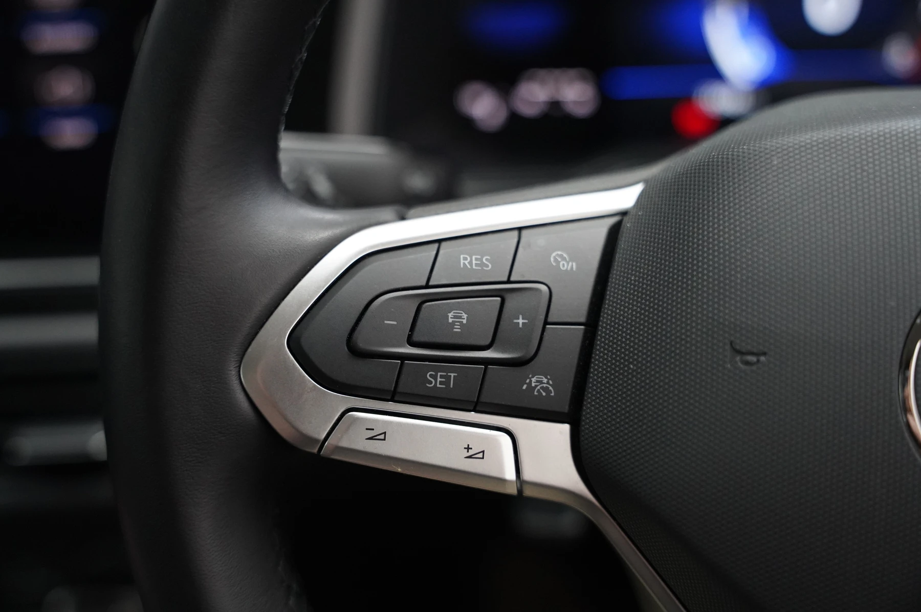 Volkswagen-Polo-image-17