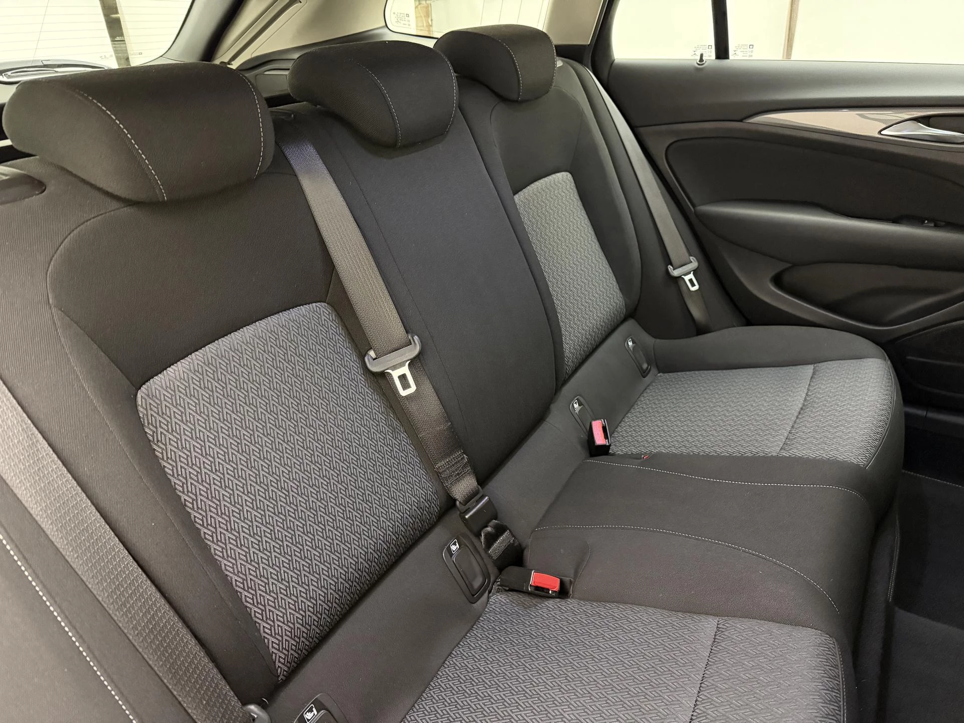 Opel-Insignia-image-9