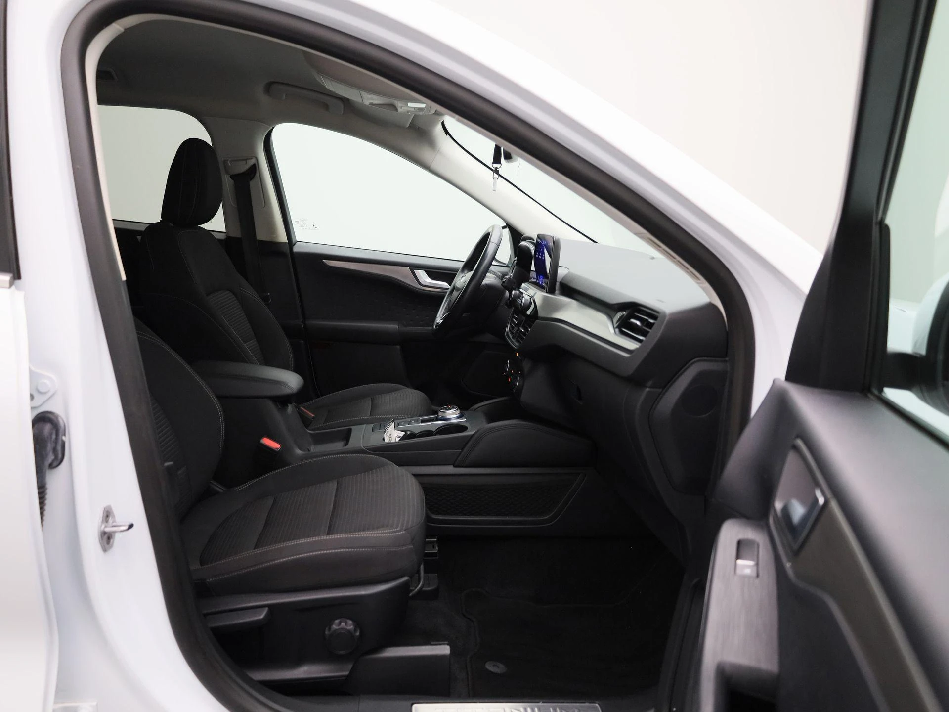 Ford-Kuga-image-37