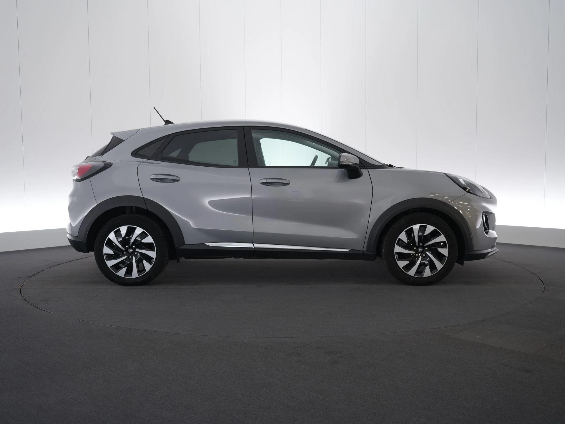 Ford Puma 1.0i Ecoboost mHEV 92kW Titanium
