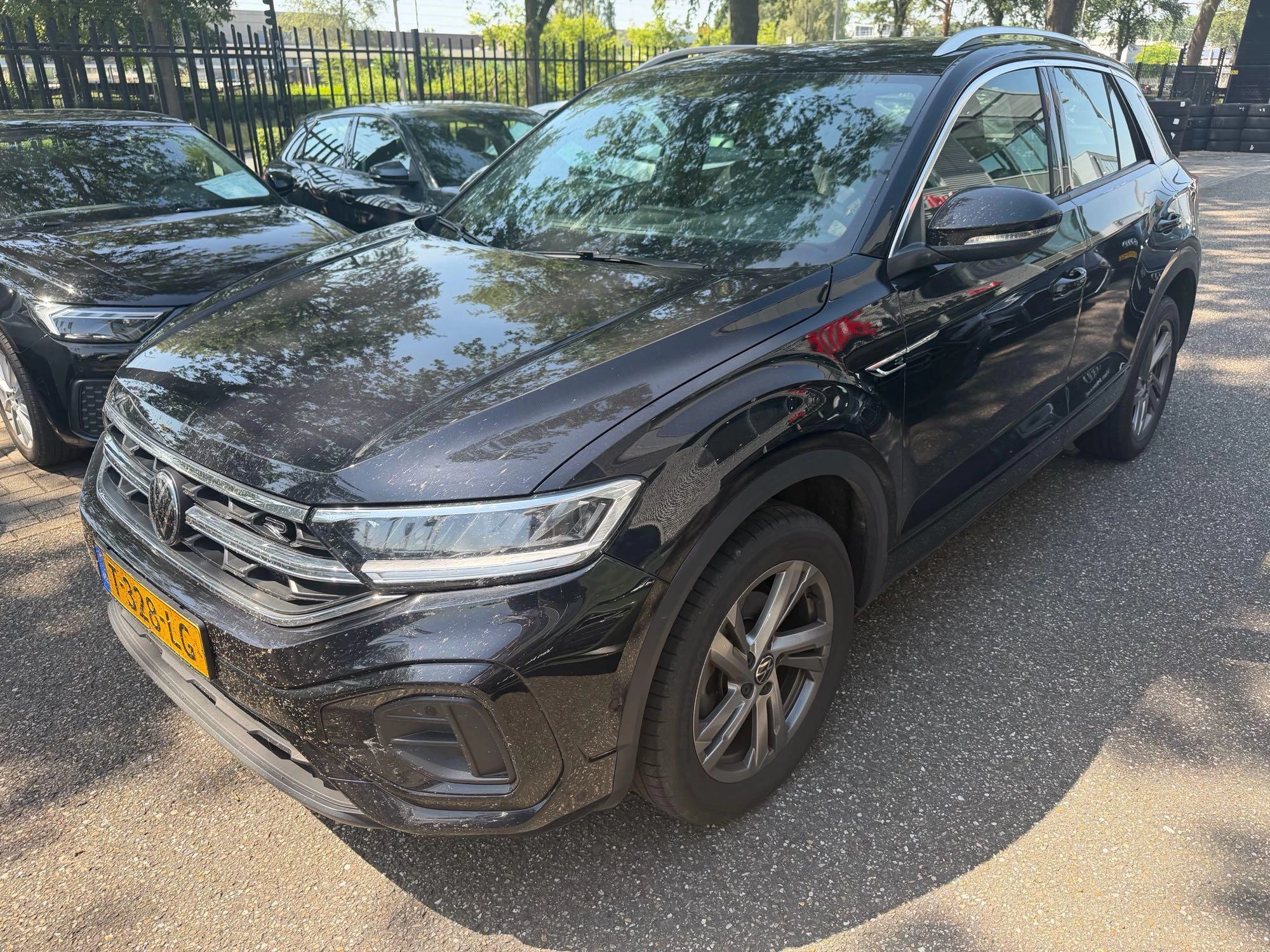 Volkswagen T-Roc 1.0 TSI R-Line | 110 PK |