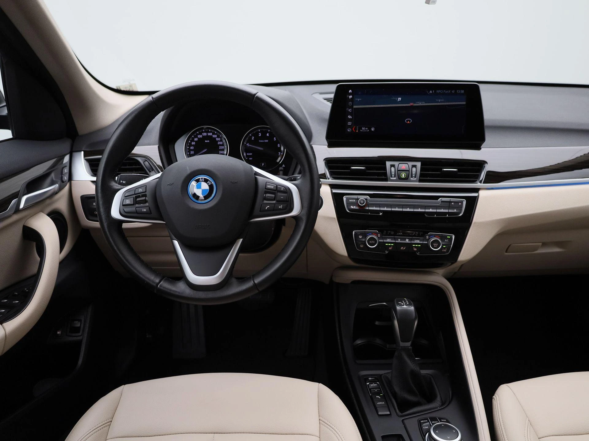 BMW X1 xDrive25e