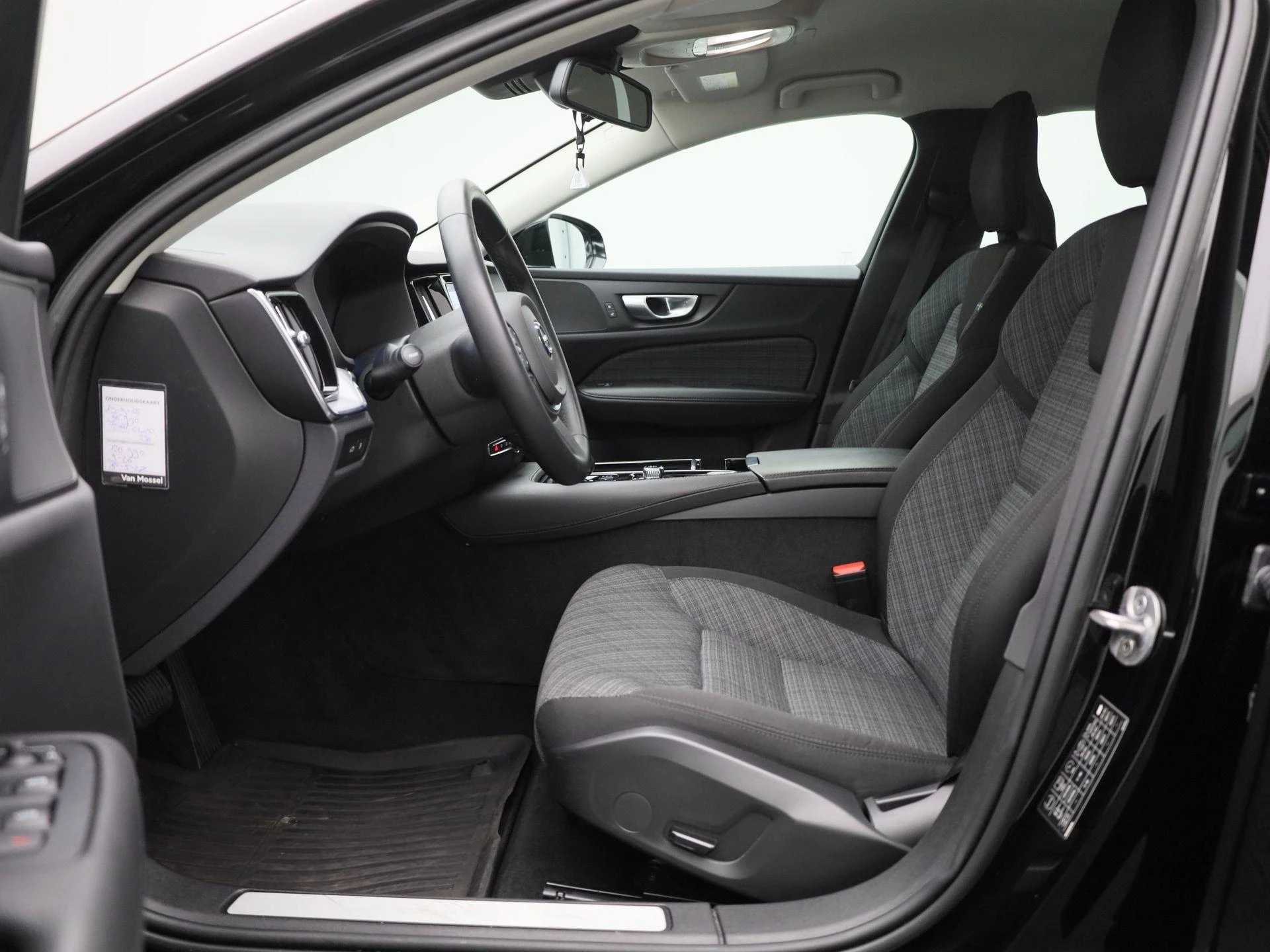 Volvo-V60-image-10