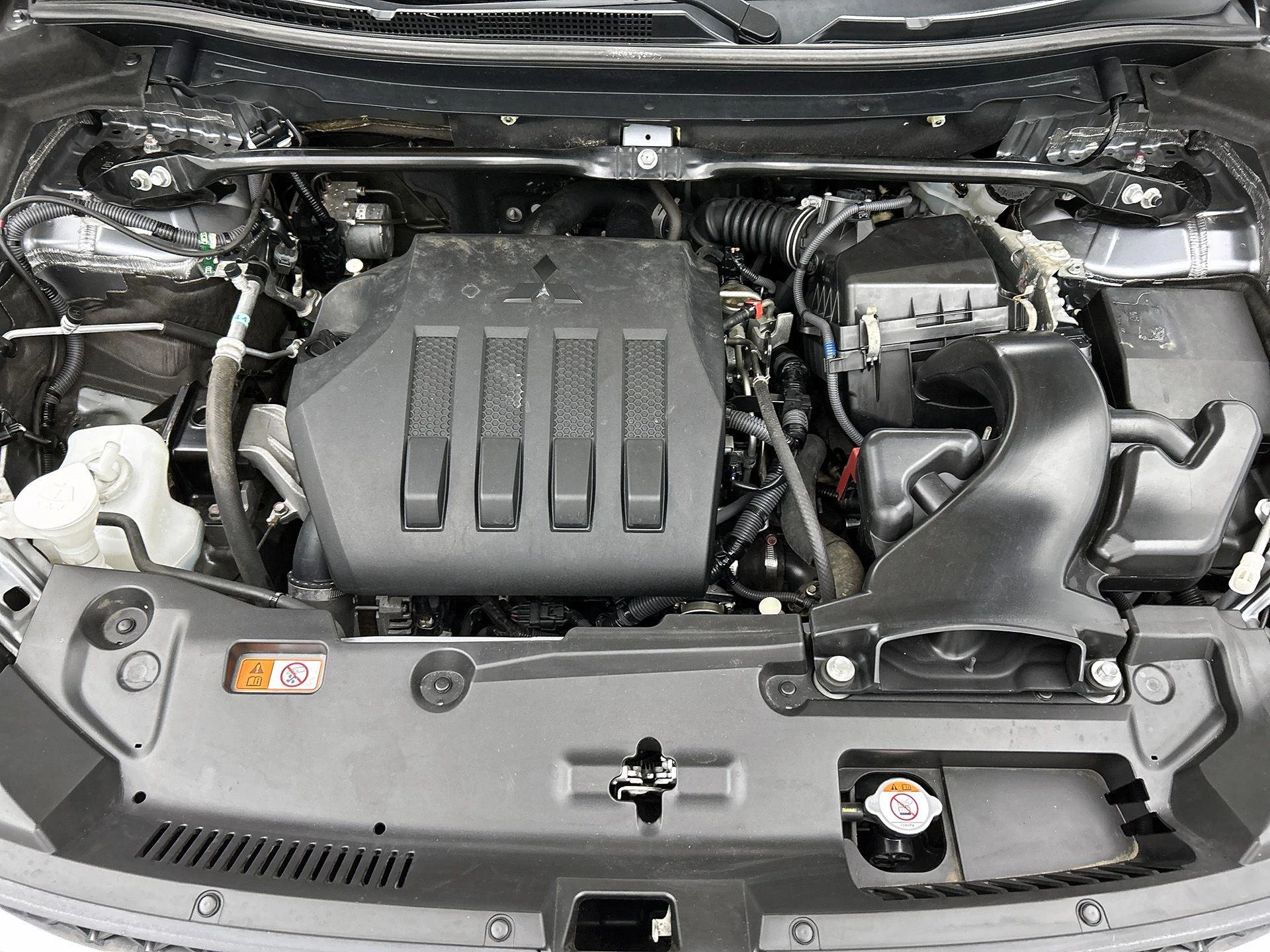 Mitsubishi-Eclipse Cross-image-27