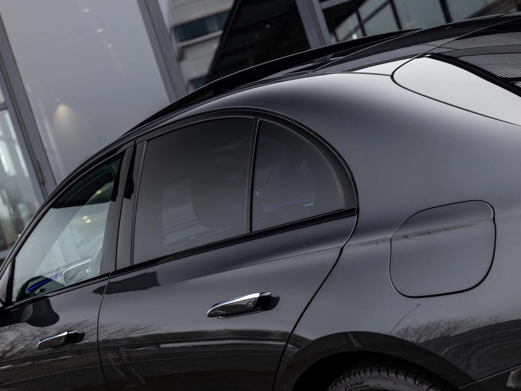 Mercedes-Benz-E-Klasse-image-12