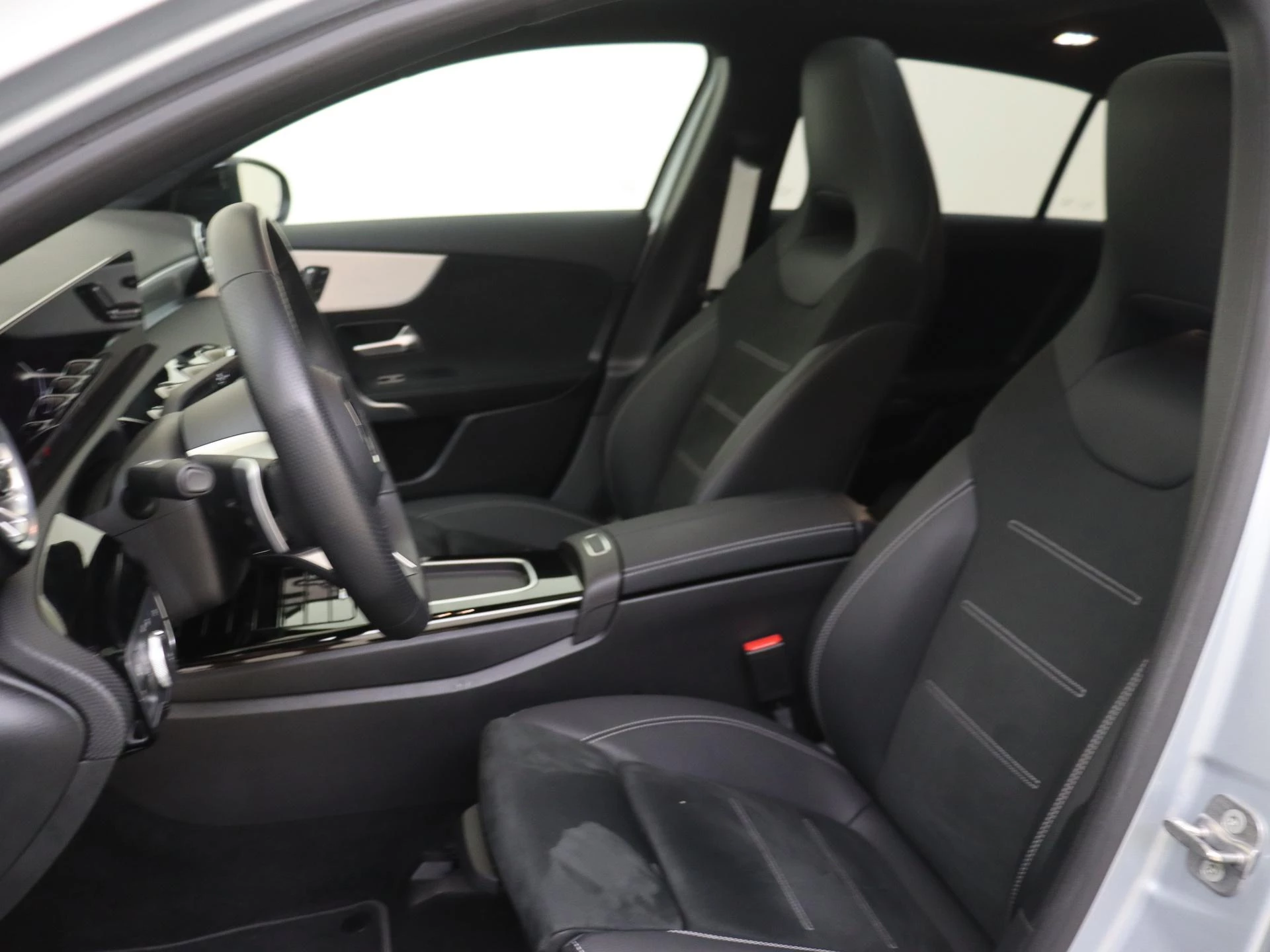 Mercedes-Benz A-Klasse 250 e Business Solution AMG