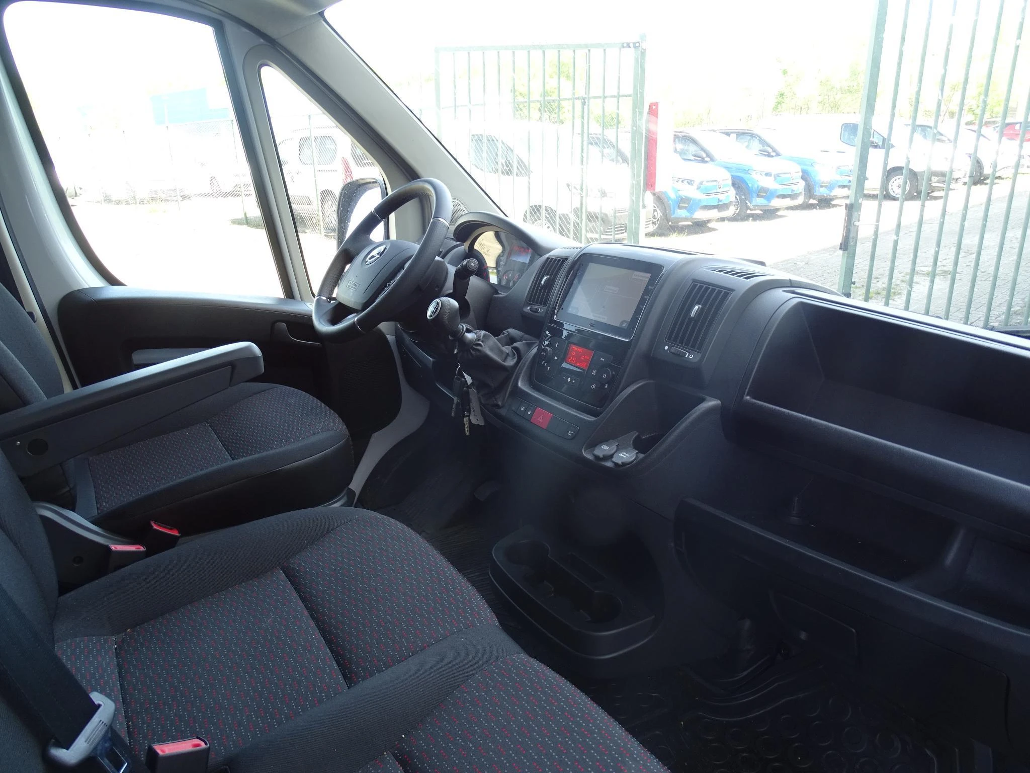 Opel-Movano-image-10