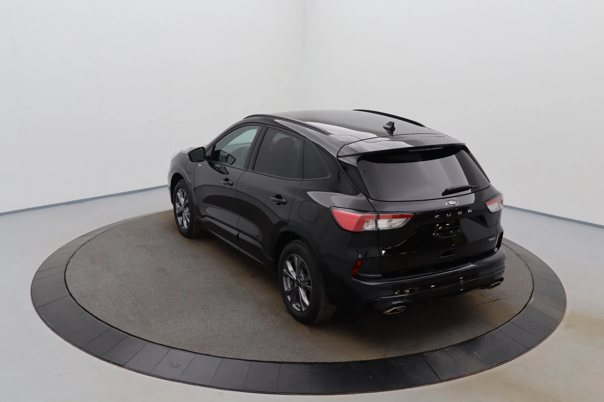 Ford-Kuga-image-7